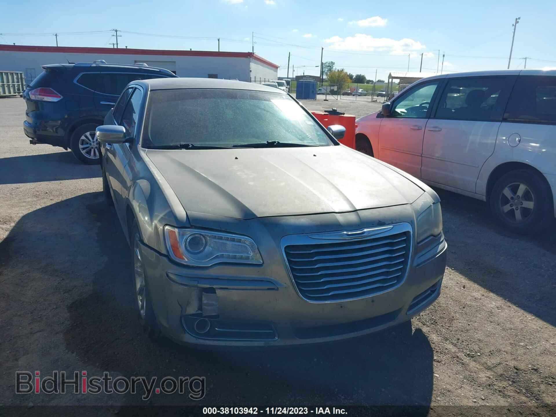 Photo 2C3CA5CG4BH582929 - CHRYSLER 300 2011
