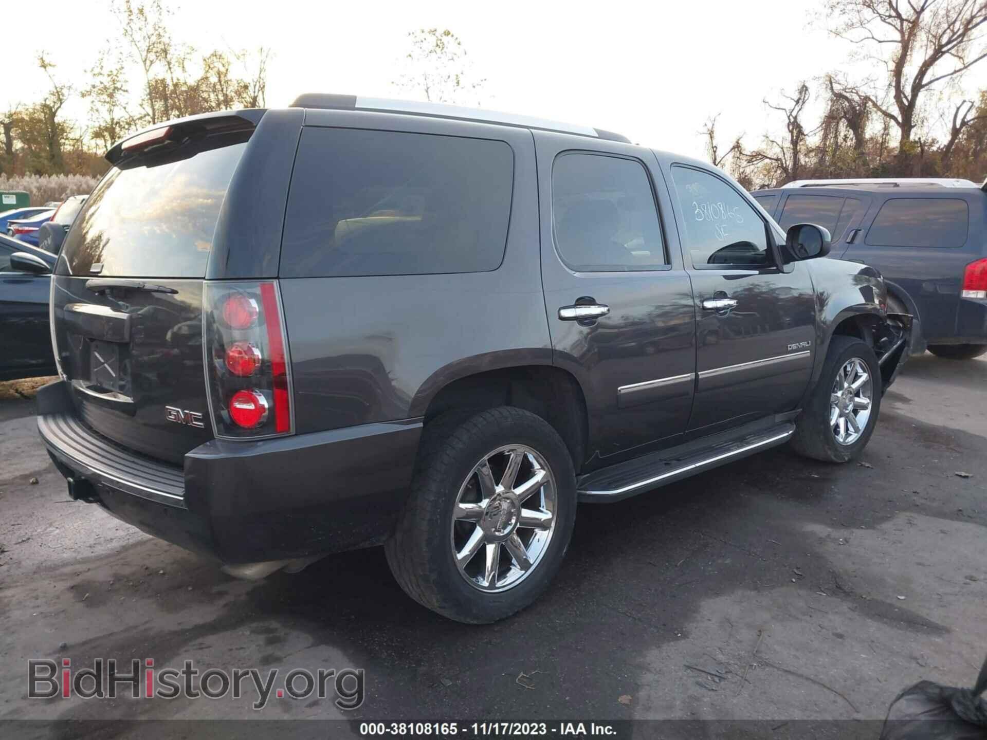 2011 GMC YUKON - VIN: 1GKS2EEF1BR277711 - Фото 4