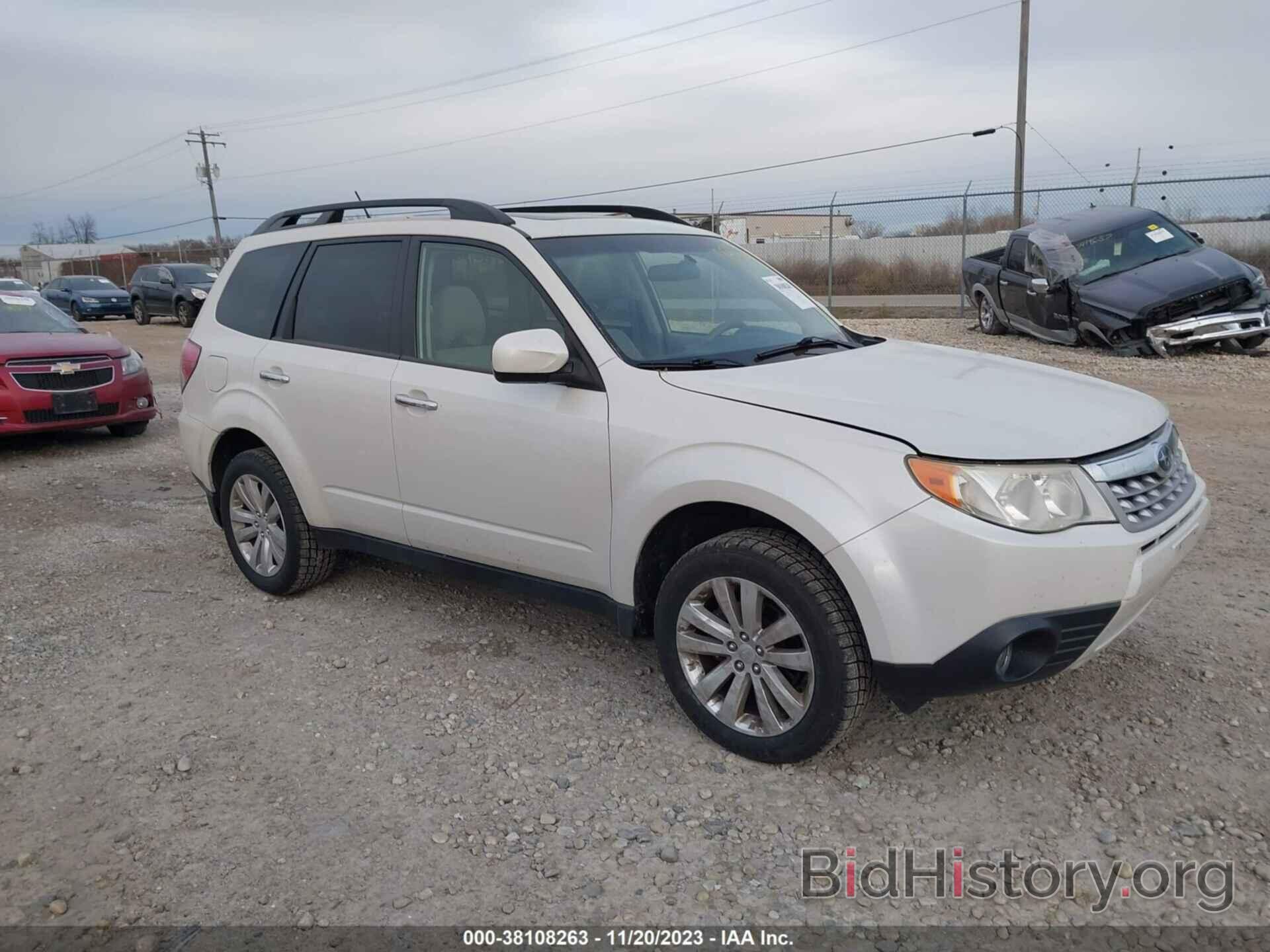 Photo JF2SHADC0DH425920 - SUBARU FORESTER 2013