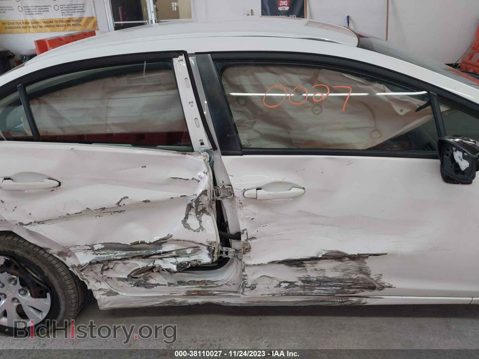 2012 HONDA CIVIC - VIN: 19XFB2F53CE372639 - Фото 13
