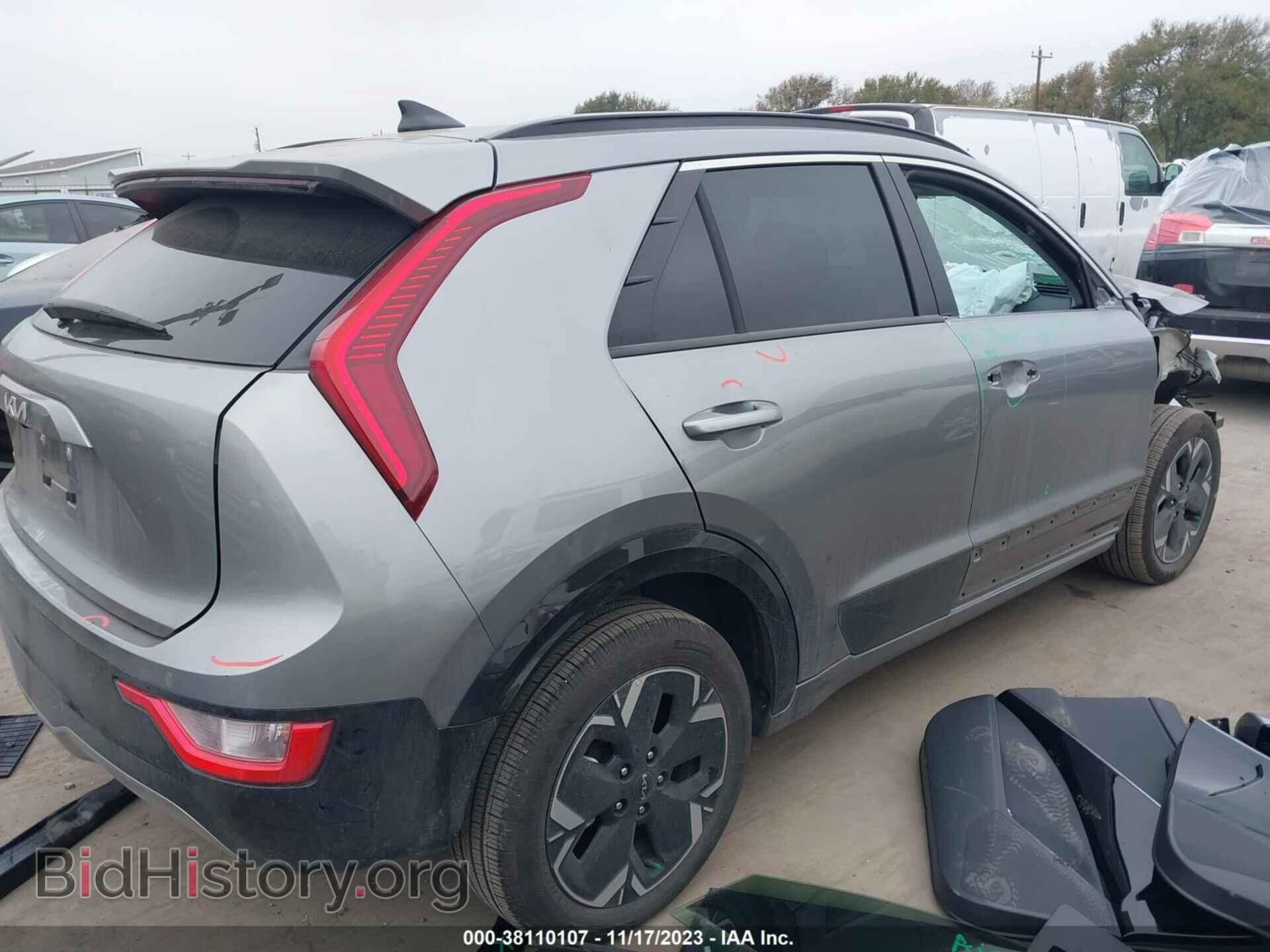 2023 KIA NIRO EV - VIN: KNDCR3L12P5020160 - Фото 4