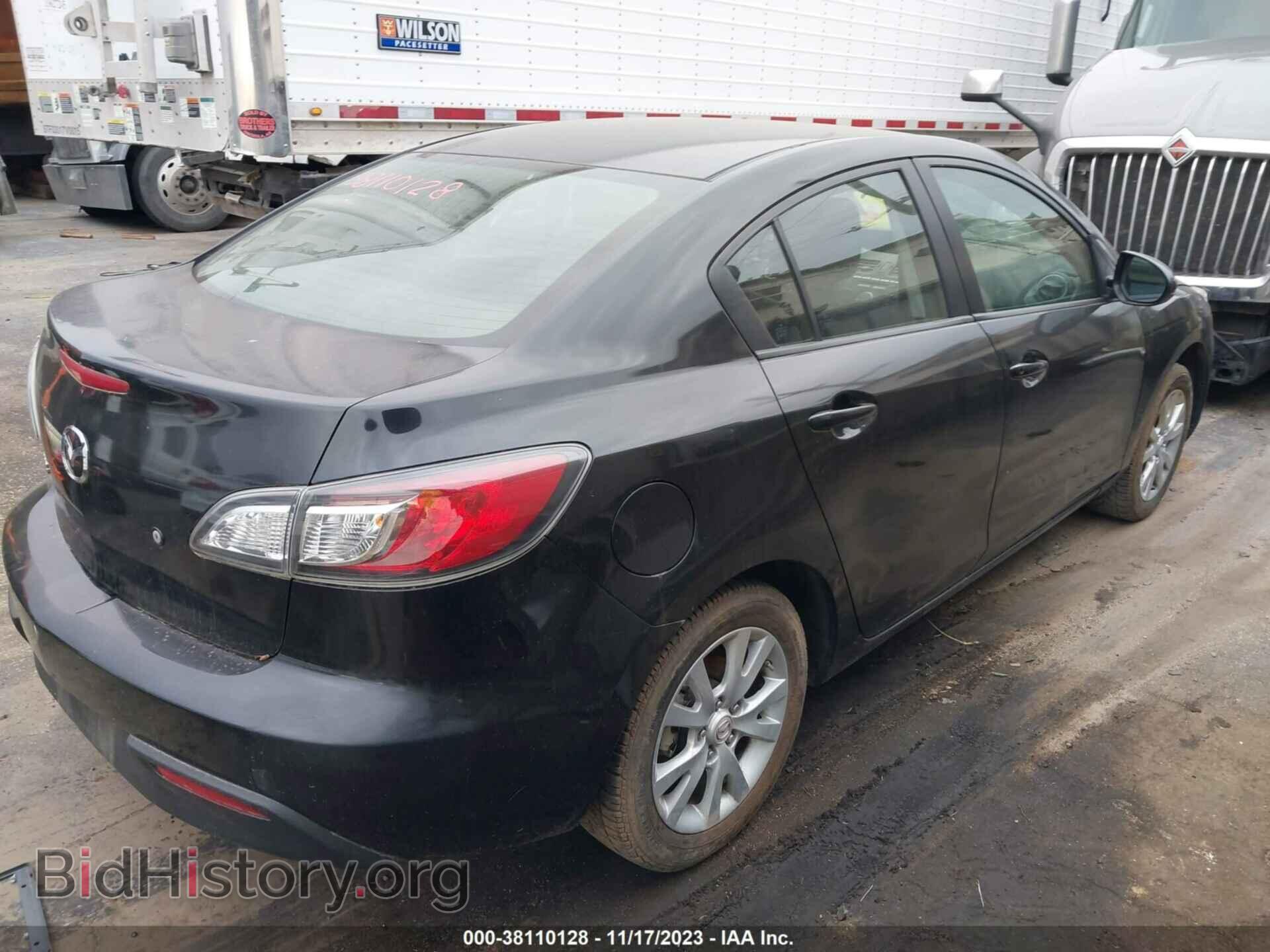 2011 MAZDA MAZDA3 - VIN: JM1BL1UG3B1467603 - Фото 4
