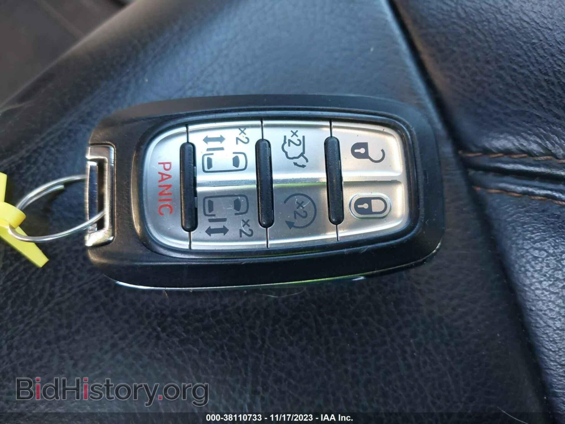 2017 CHRYSLER PACIFICA - VIN: 2C4RC1BG8HR648380 - Photo 11