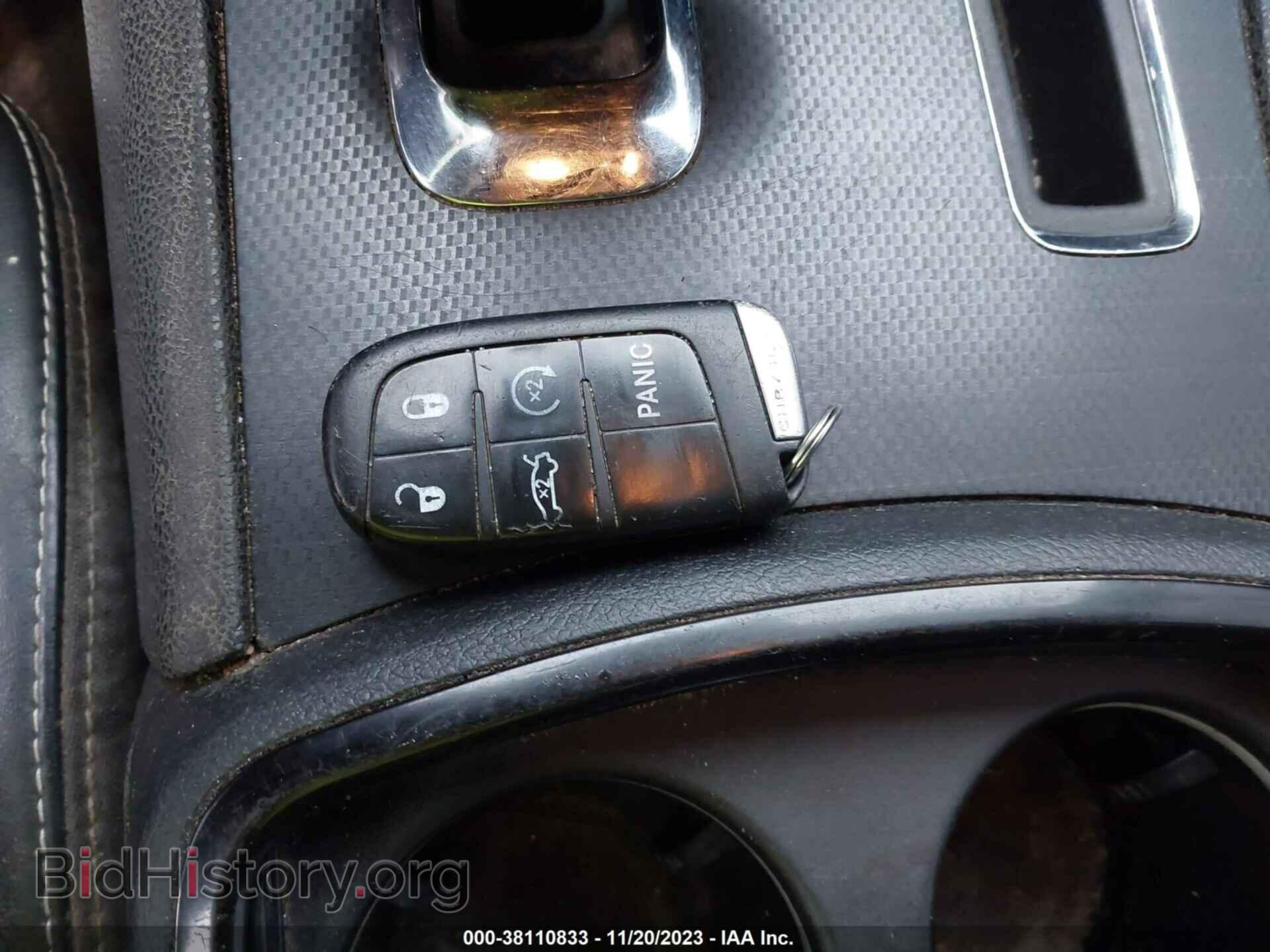 2012 CHRYSLER 300 - VIN: 2C3CCABG2CH263163 - Фото 11