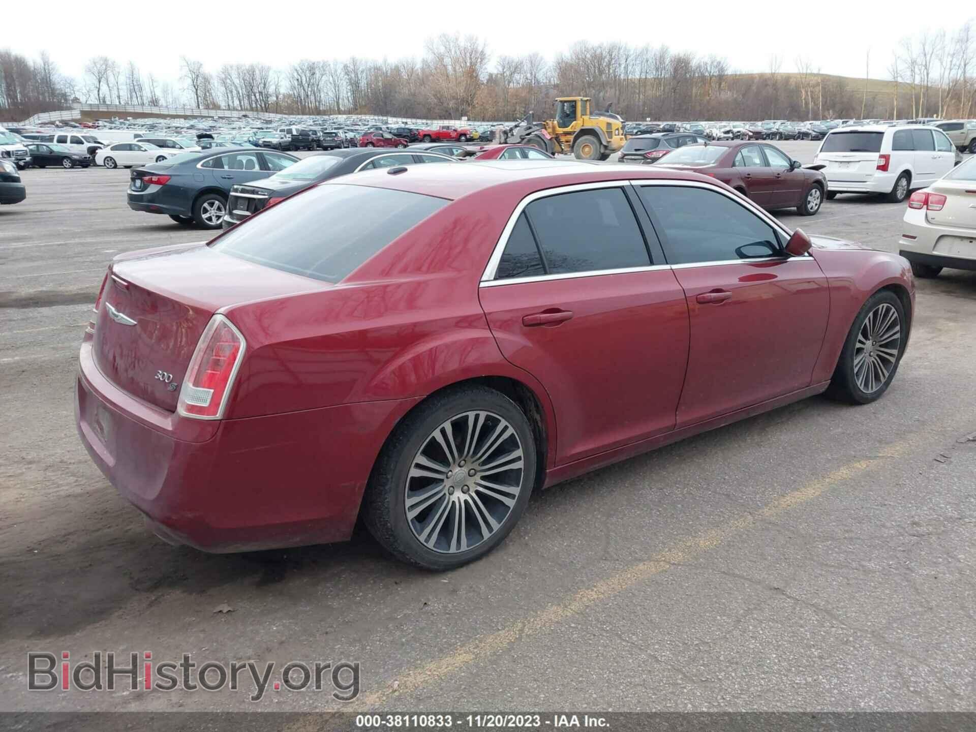 2012 CHRYSLER 300 - VIN: 2C3CCABG2CH263163 - Фото 4