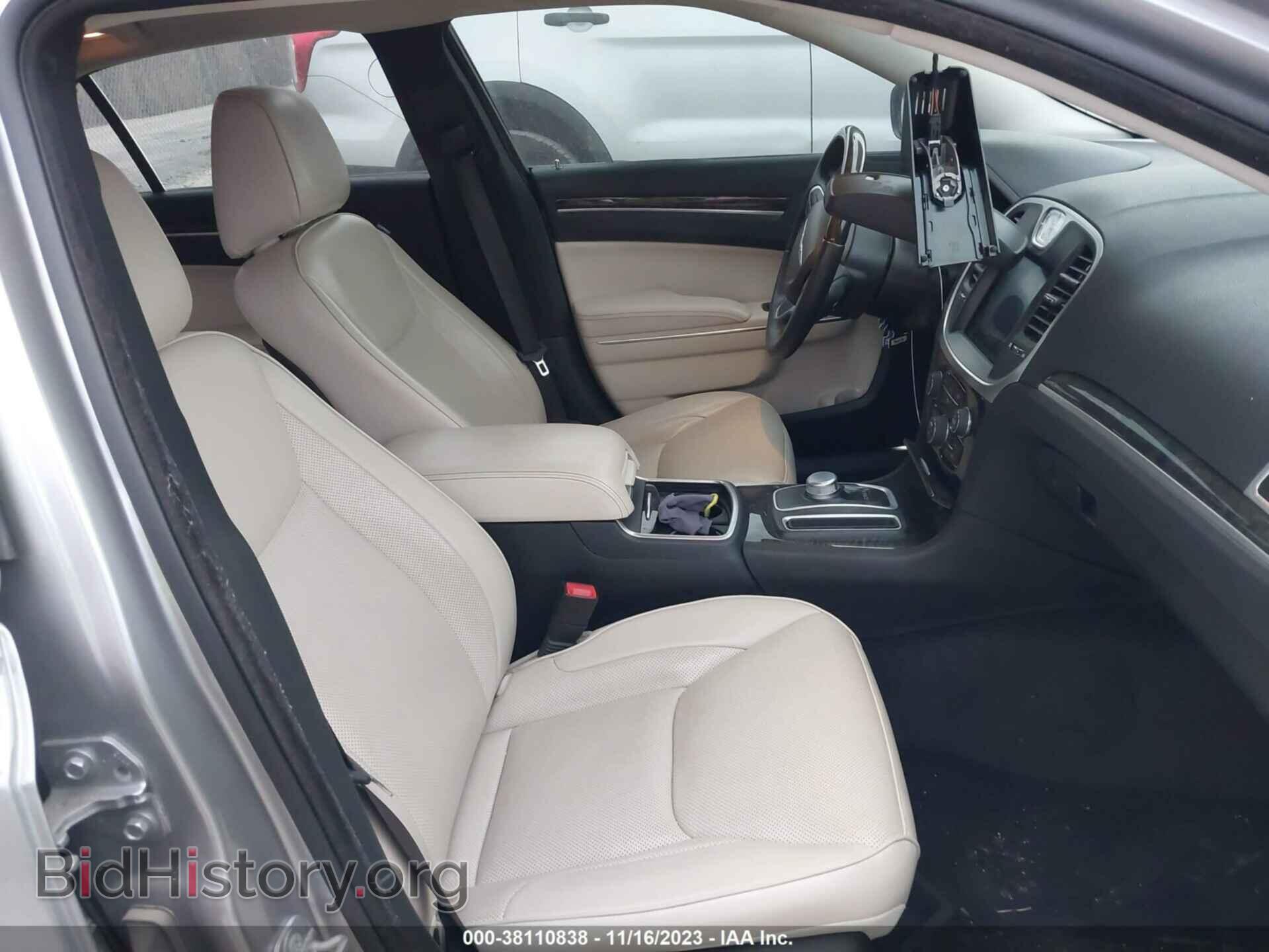 2017 CHRYSLER 300C - VIN: 2C3CCAEG1HH570648 - Фото 5
