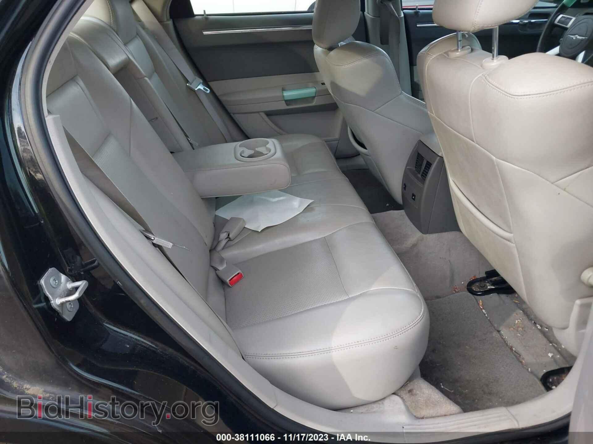 2007 CHRYSLER 300C - VIN: 2C3KA63H67H788450 - Фото 8