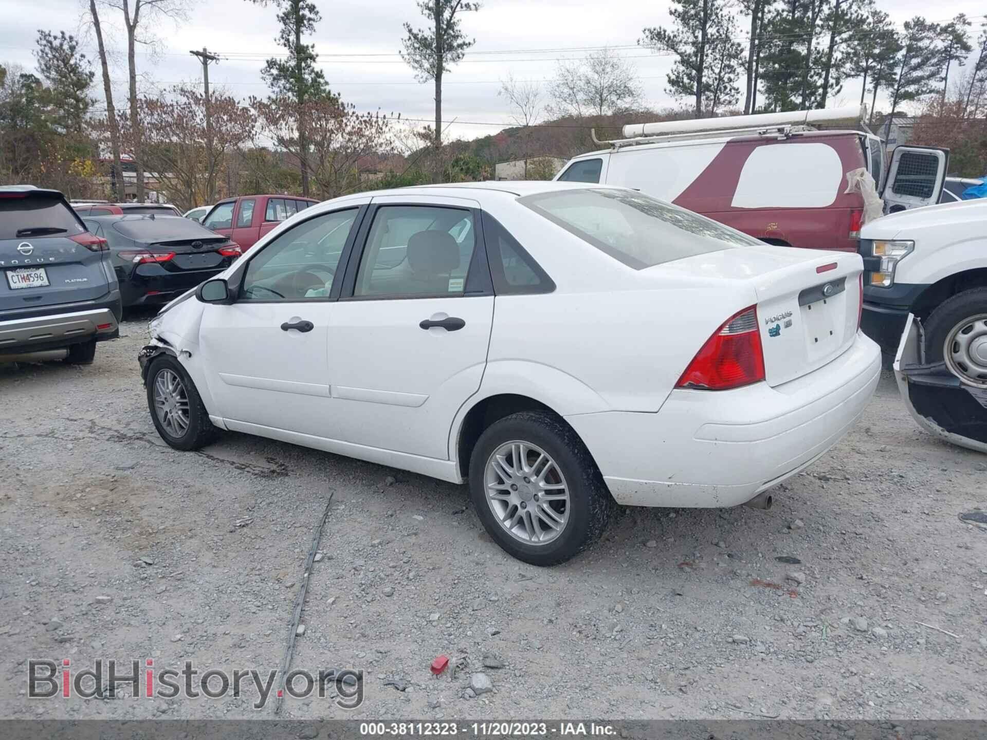 2007 FORD FOCUS - VIN: 1FAFP34N87W182864 - Фото 3