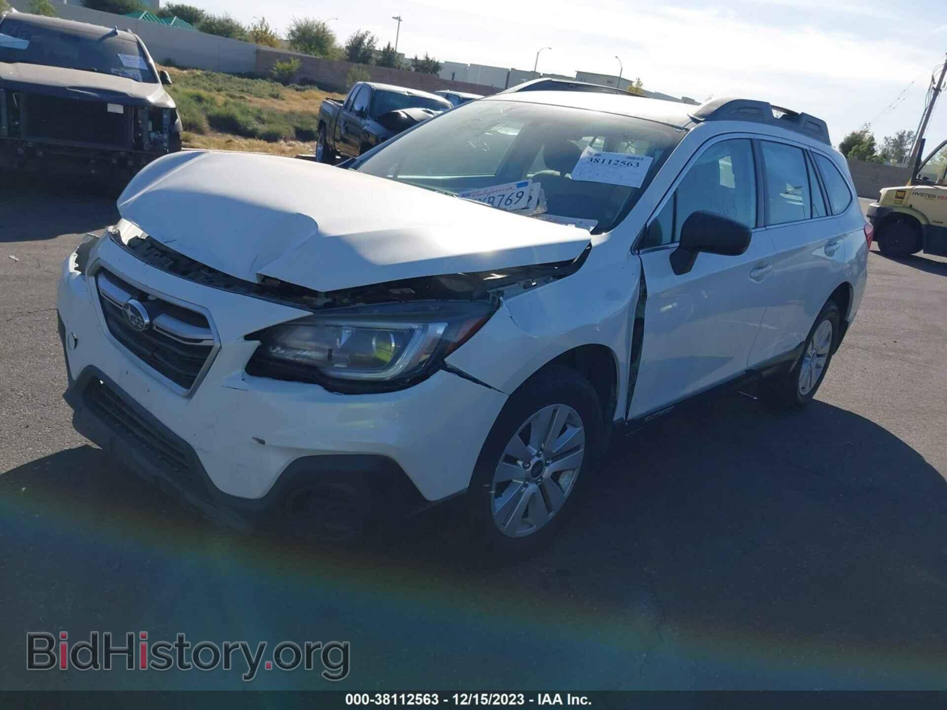 2018 SUBARU OUTBACK - VIN: 4S4BSAAC4J3353175 - Фото 2