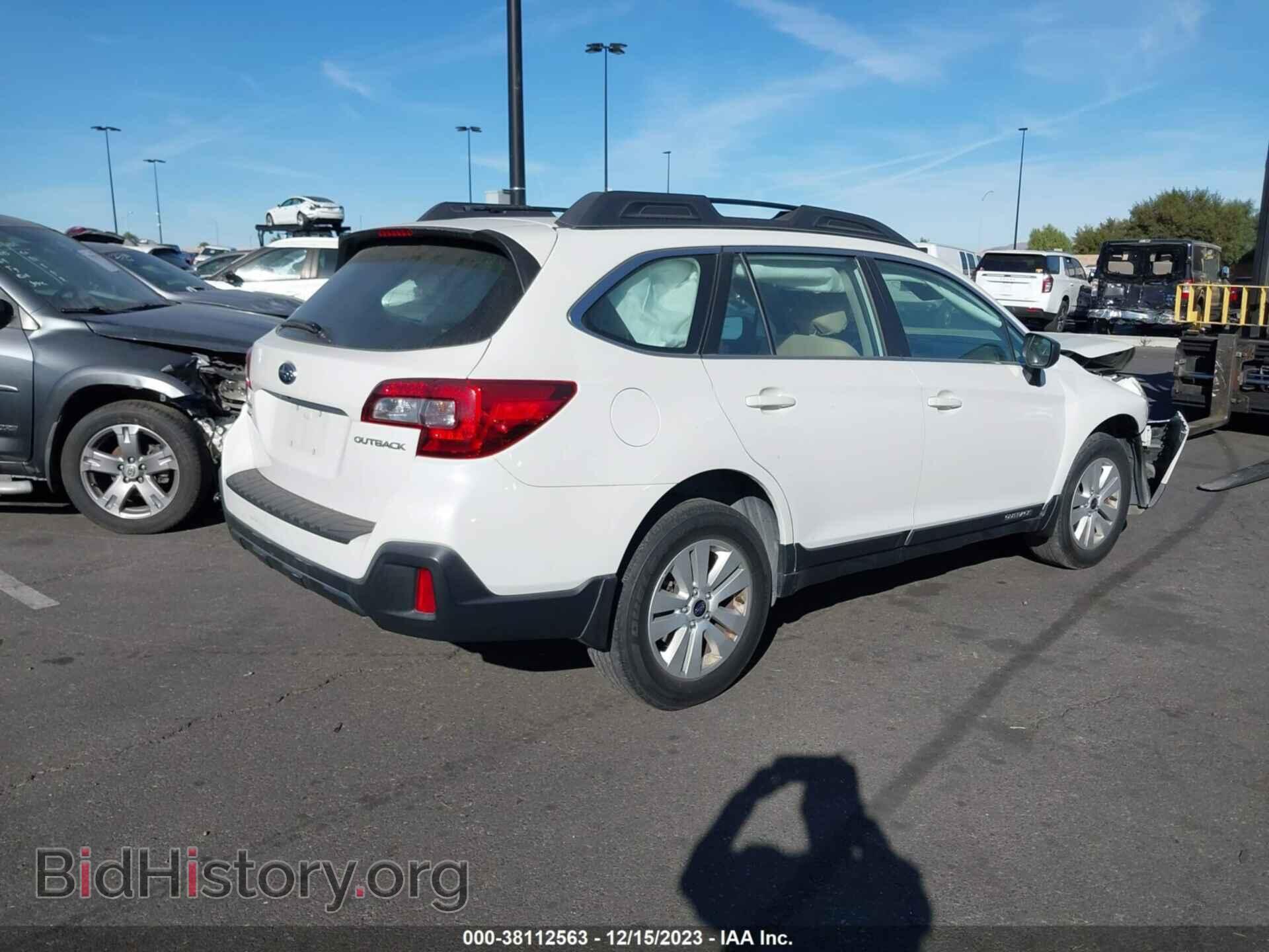 2018 SUBARU OUTBACK - VIN: 4S4BSAAC4J3353175 - Фото 4