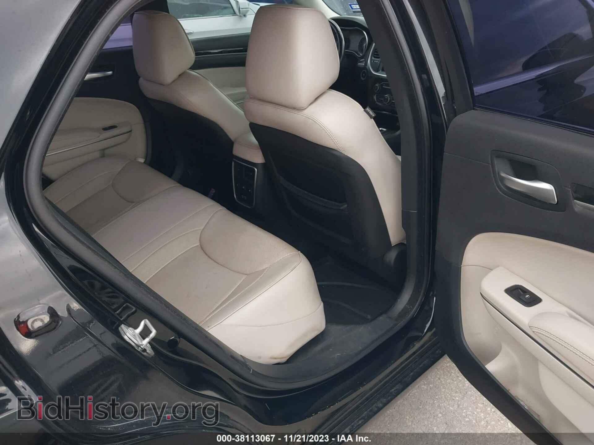 2015 CHRYSLER 300C - VIN: 2C3CCAEG1FH791843 - Фото 8