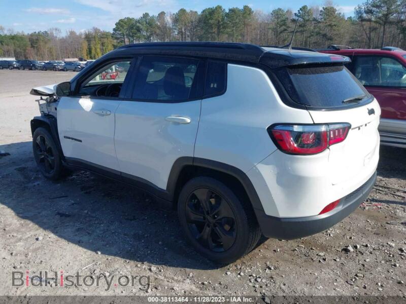 2020 Jeep COMPASS (VIN 3C4NJCBB2LT141128) — photo 3 of 17