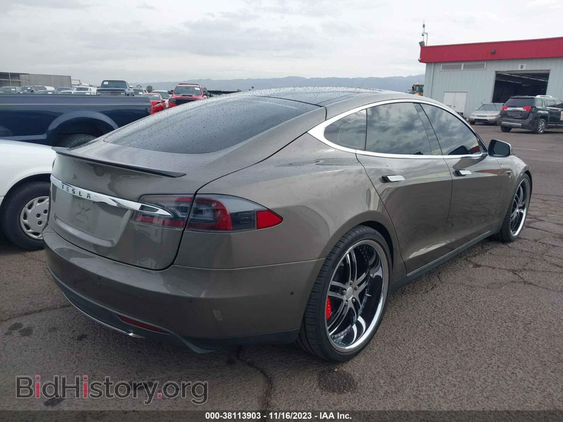 2016 TESLA MODEL S - VIN: 5YJSA1E48GF120227 - Фото 4