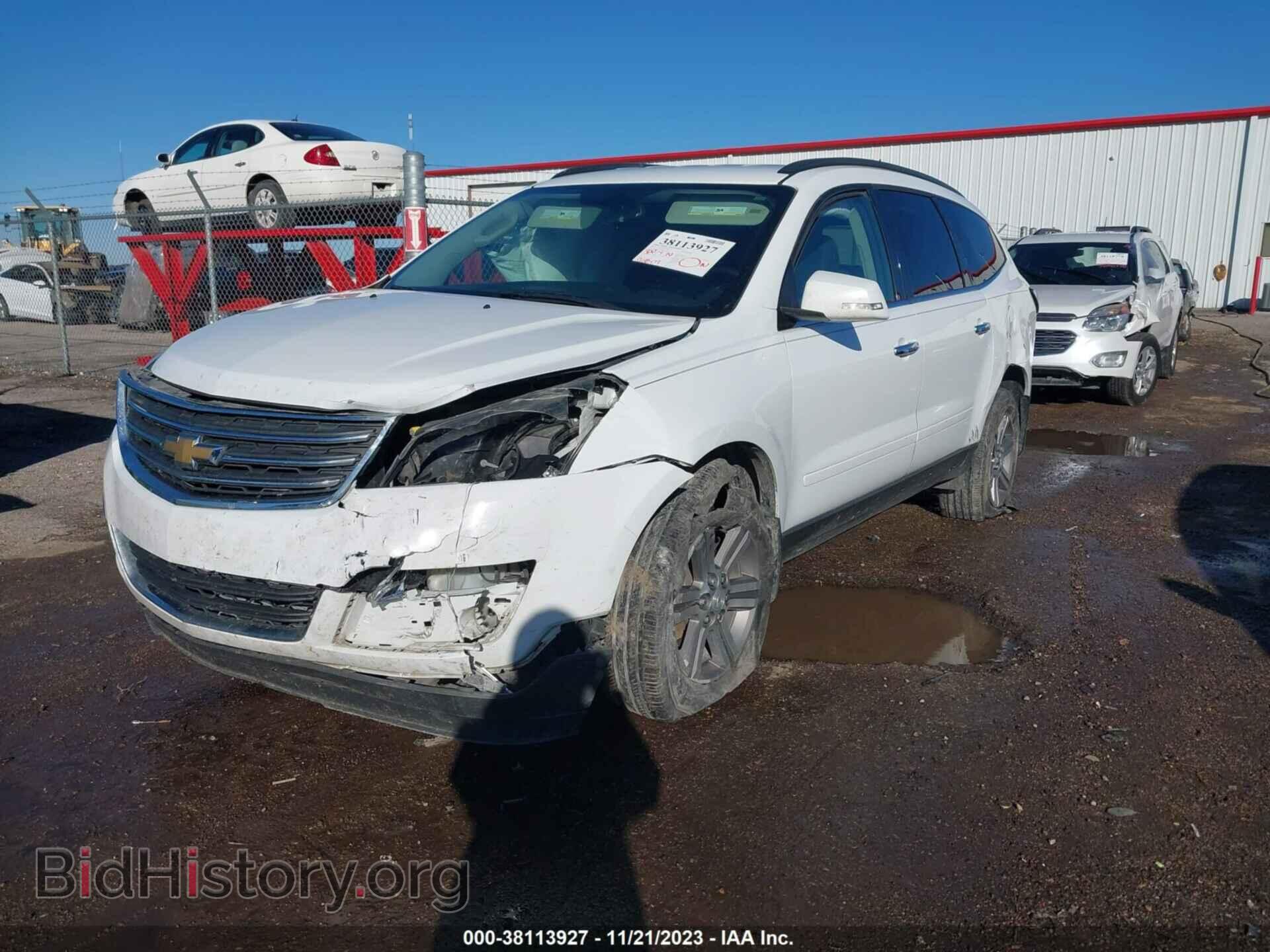 2017 CHEVROLET TRAVERSE - VIN: 1GNKRGKD4HJ322404 - Фото 2