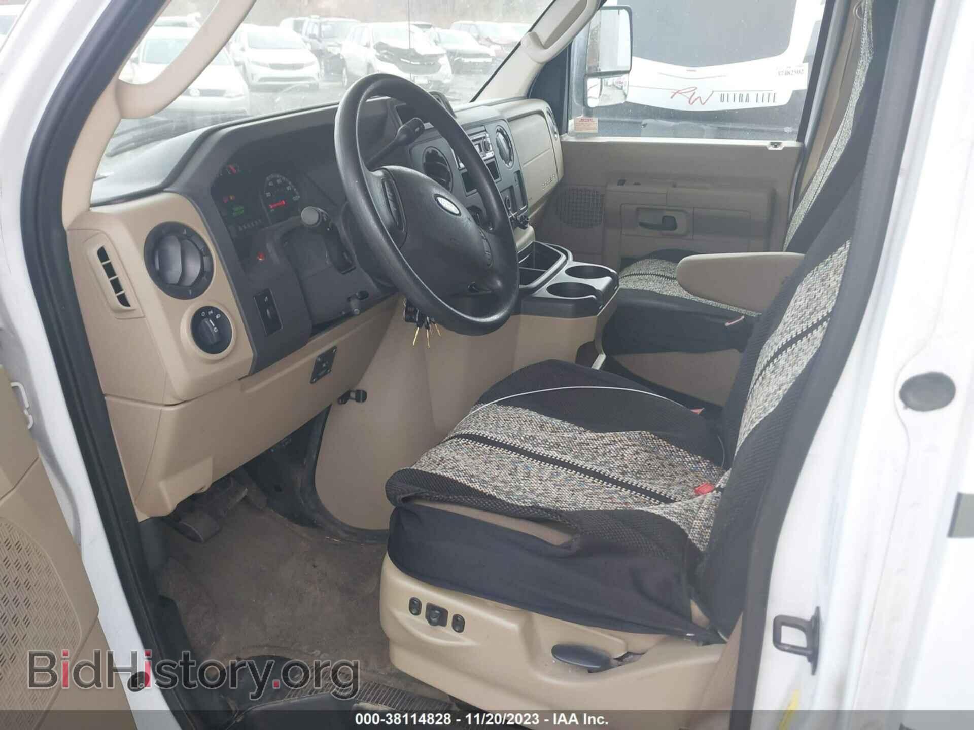 2011 FORD E-450 CUTAWAY - VIN: 1FDXE4FSXBDA94671 - Фото 5