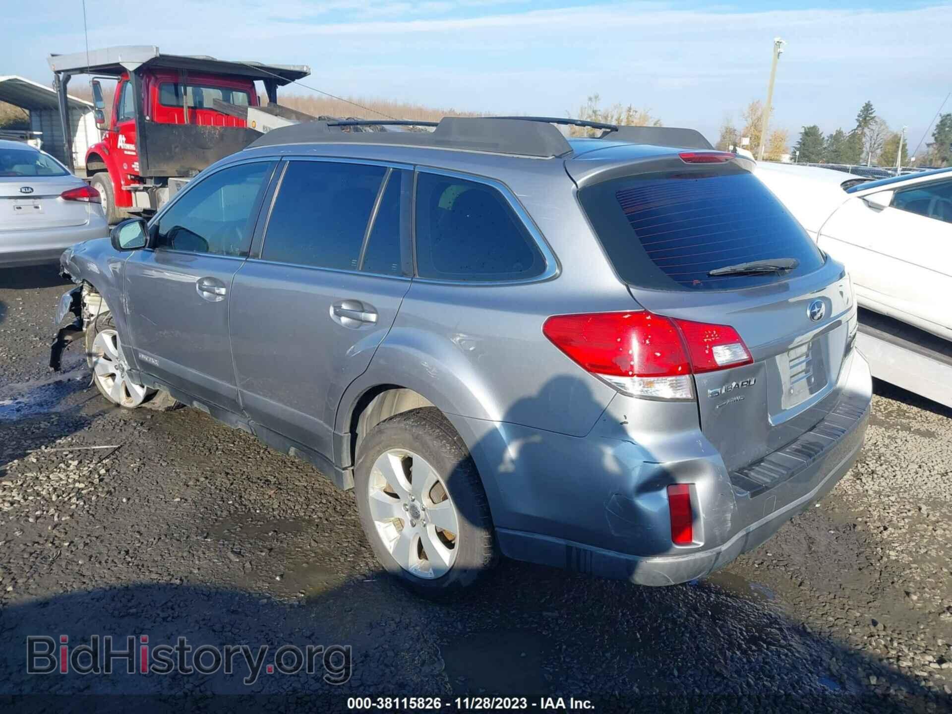 2011 SUBARU OUTBACK - VIN: 4S4BRBAC7B1376108 - Фото 3