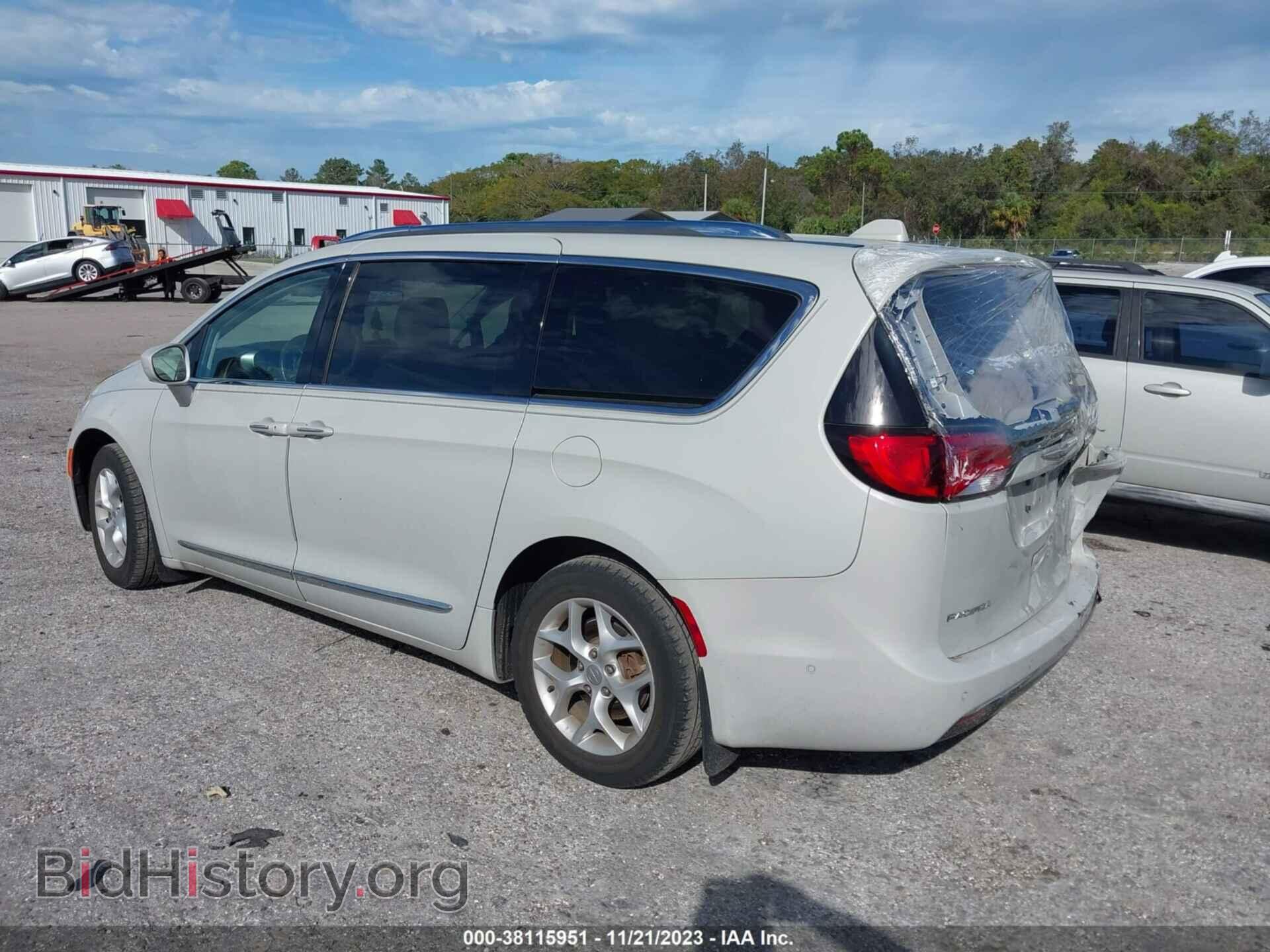 2017 CHRYSLER PACIFICA - VIN: 2C4RC1EG3HR647763 - Фото 3