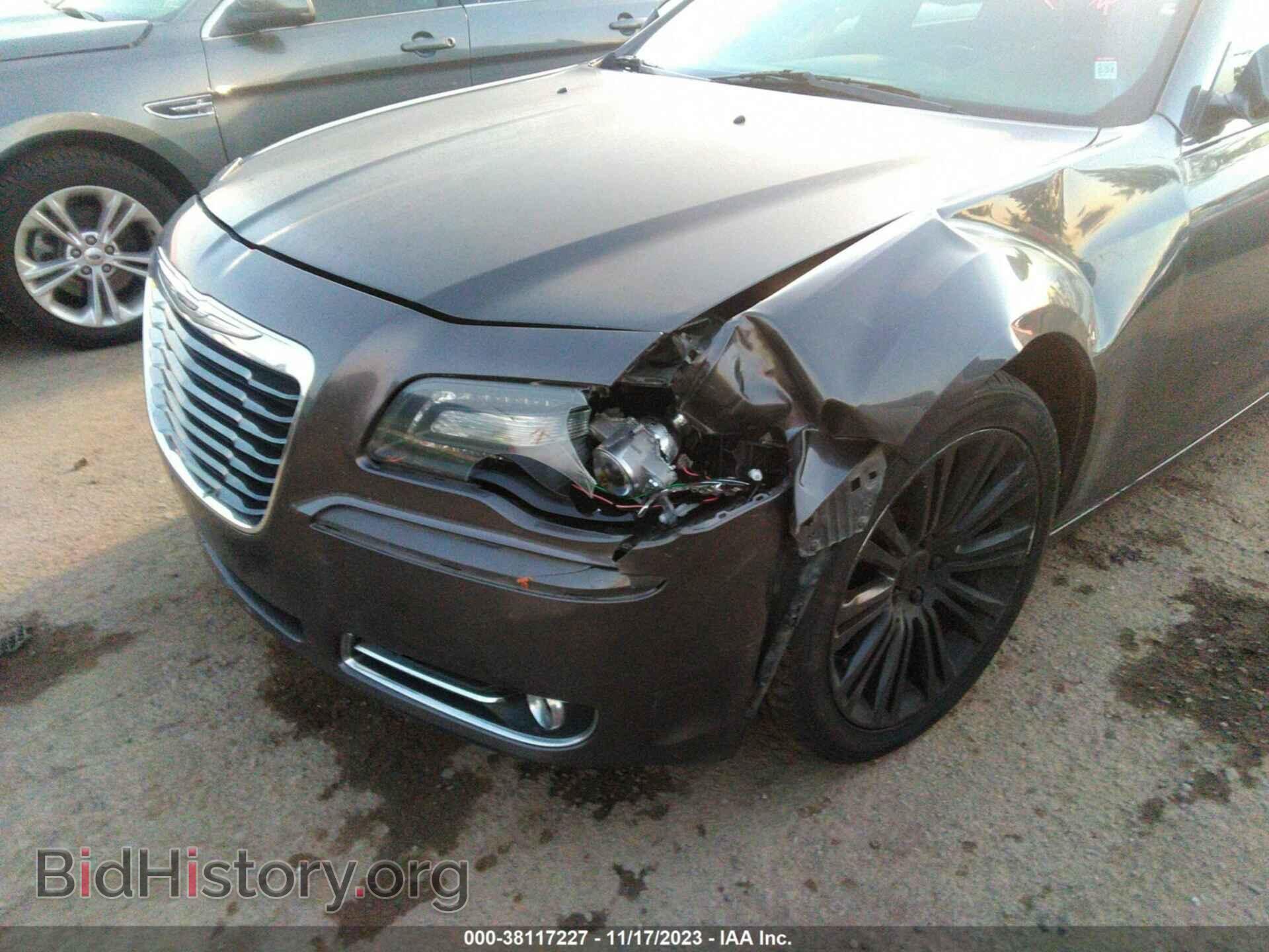 2013 CHRYSLER 300 - VIN: 2C3CCABG7DH723242 - Фото 6