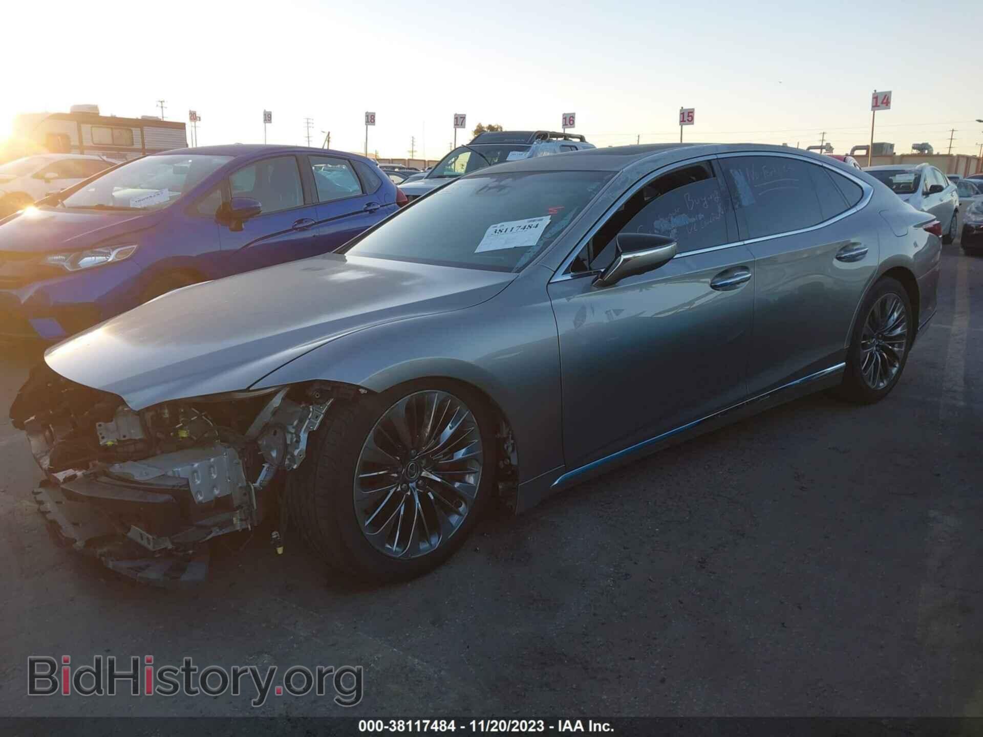 2018 LEXUS LS 500 - VIN: JTHB51FF2J5005389 - Photo 2