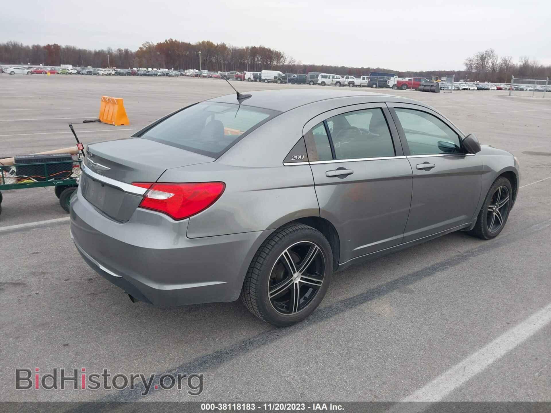 2013 CHRYSLER 200 - VIN: 1C3CCBBB3DN705810 - Фото 4