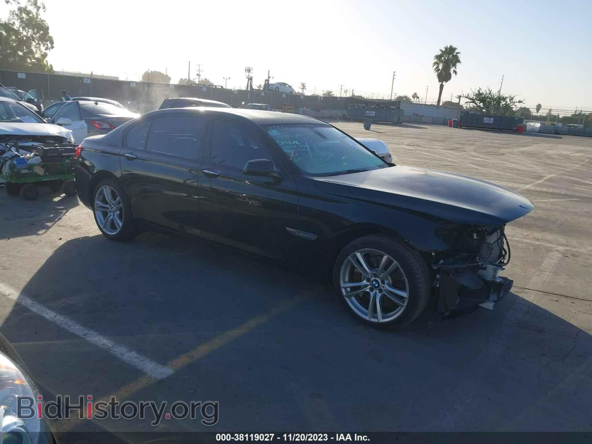 Фотография WBAKB8C52CC962471 - BMW 750LI 2012
