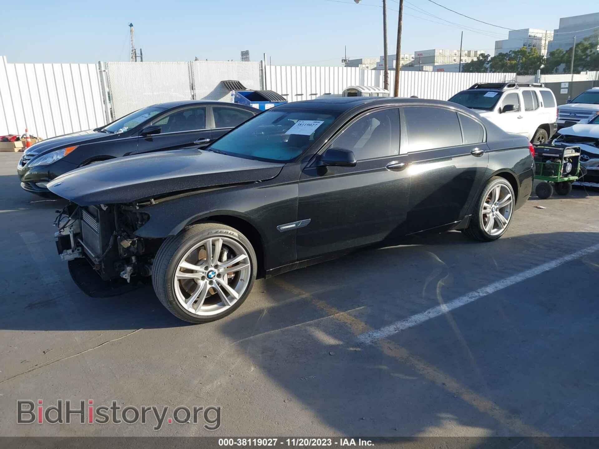 2012 BMW 750LI - VIN: WBAKB8C52CC962471 - Фото 2