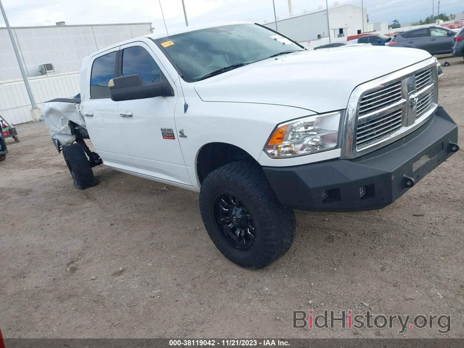 Фотография 3D7UT2HL4AG135679 - DODGE RAM 2500 2010