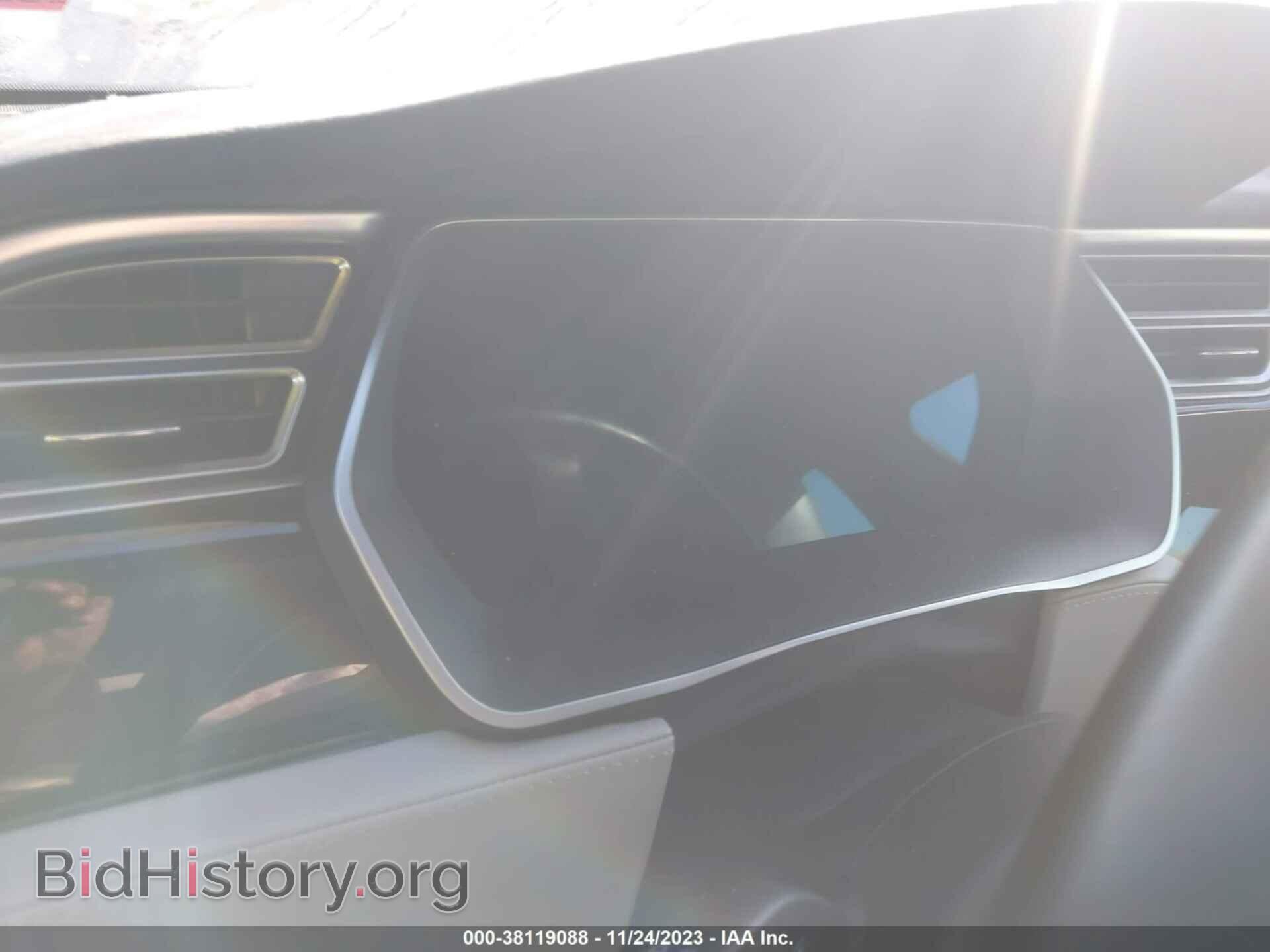 2015 TESLA MODEL S - VIN: 5YJSA1E21FF111124 - Photo 7