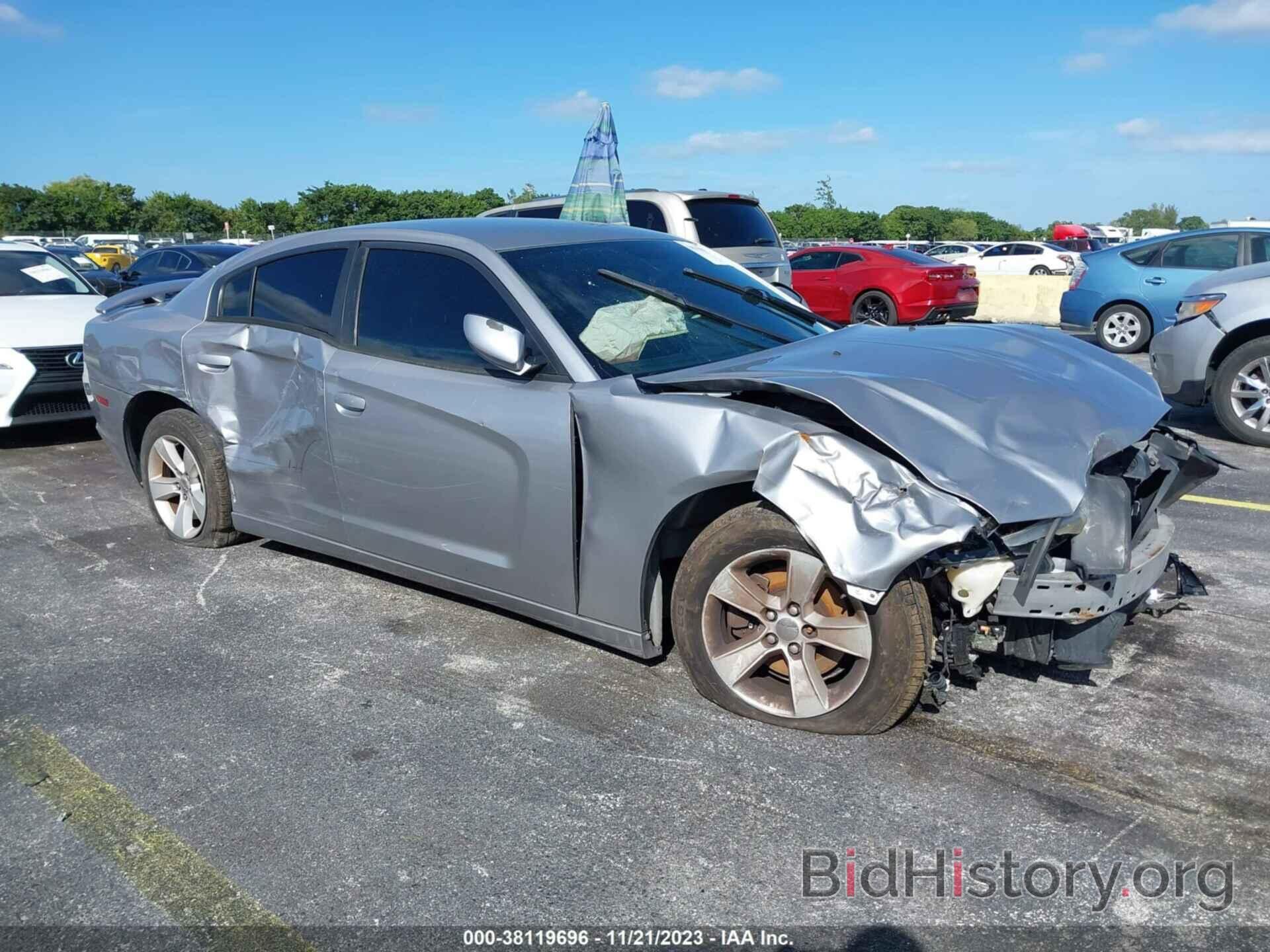Photo 2C3CDXBG0DH690004 - DODGE CHARGER 2013