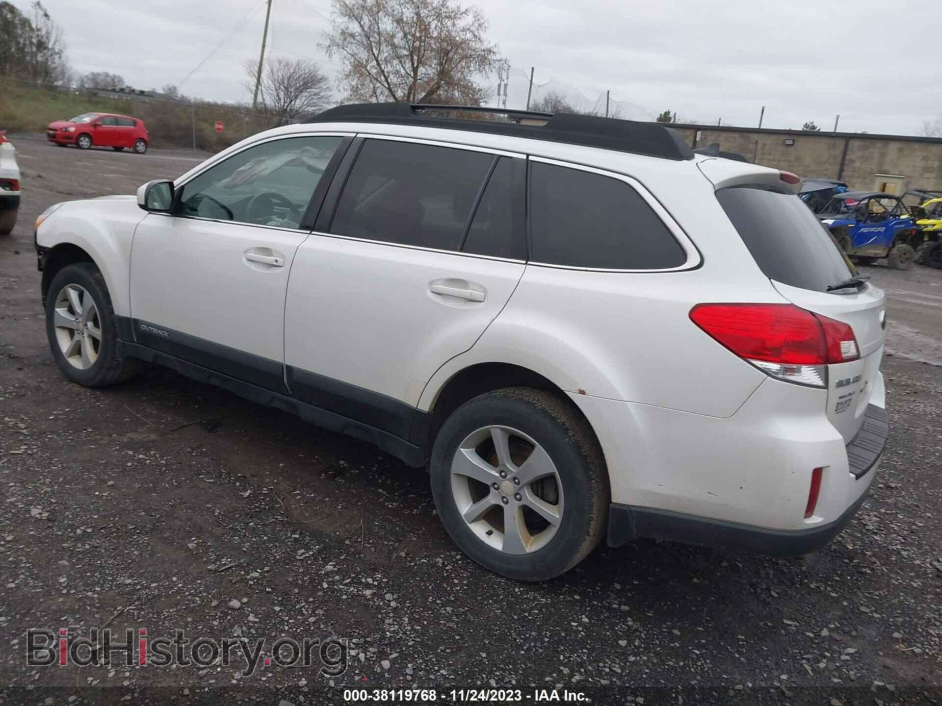2014 SUBARU OUTBACK - VIN: 4S4BRBCC3E3318518 - Фото 3