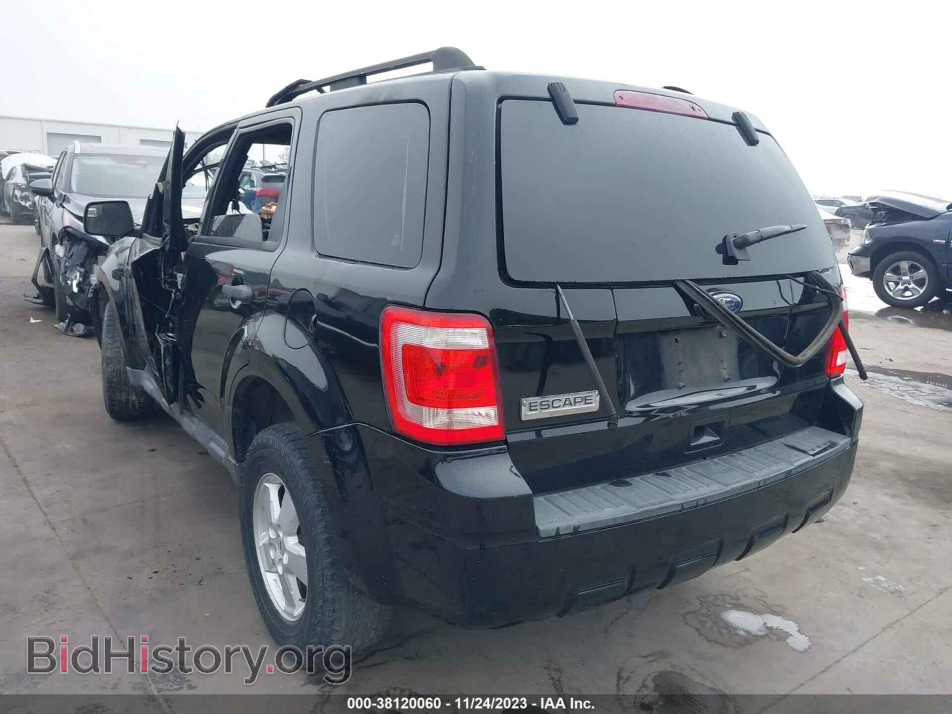 2010 FORD ESCAPE - VIN: 1FMCU0C76AKD16708 - Фото 3