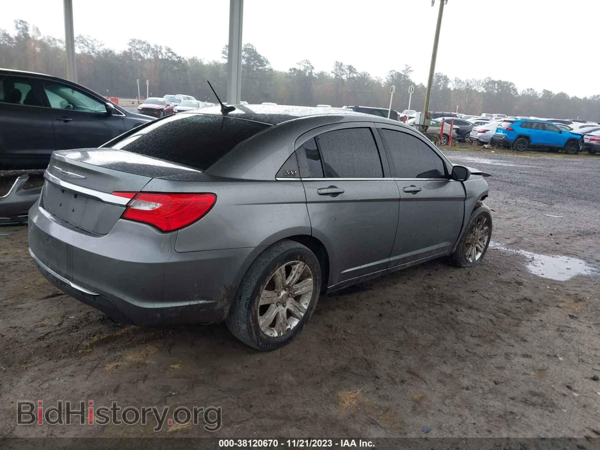 2011 CHRYSLER 200 - VIN: 1C3BC1FG3BN612066 - Фото 4