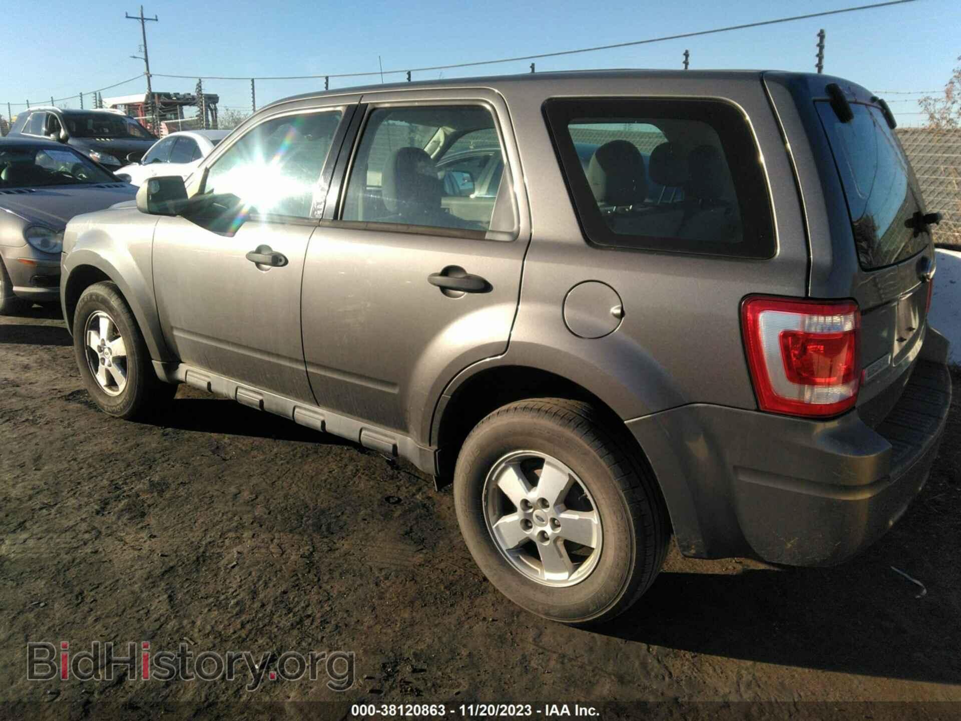 2010 FORD ESCAPE - VIN: 1FMCU9C7XAKD22130 - Фото 3