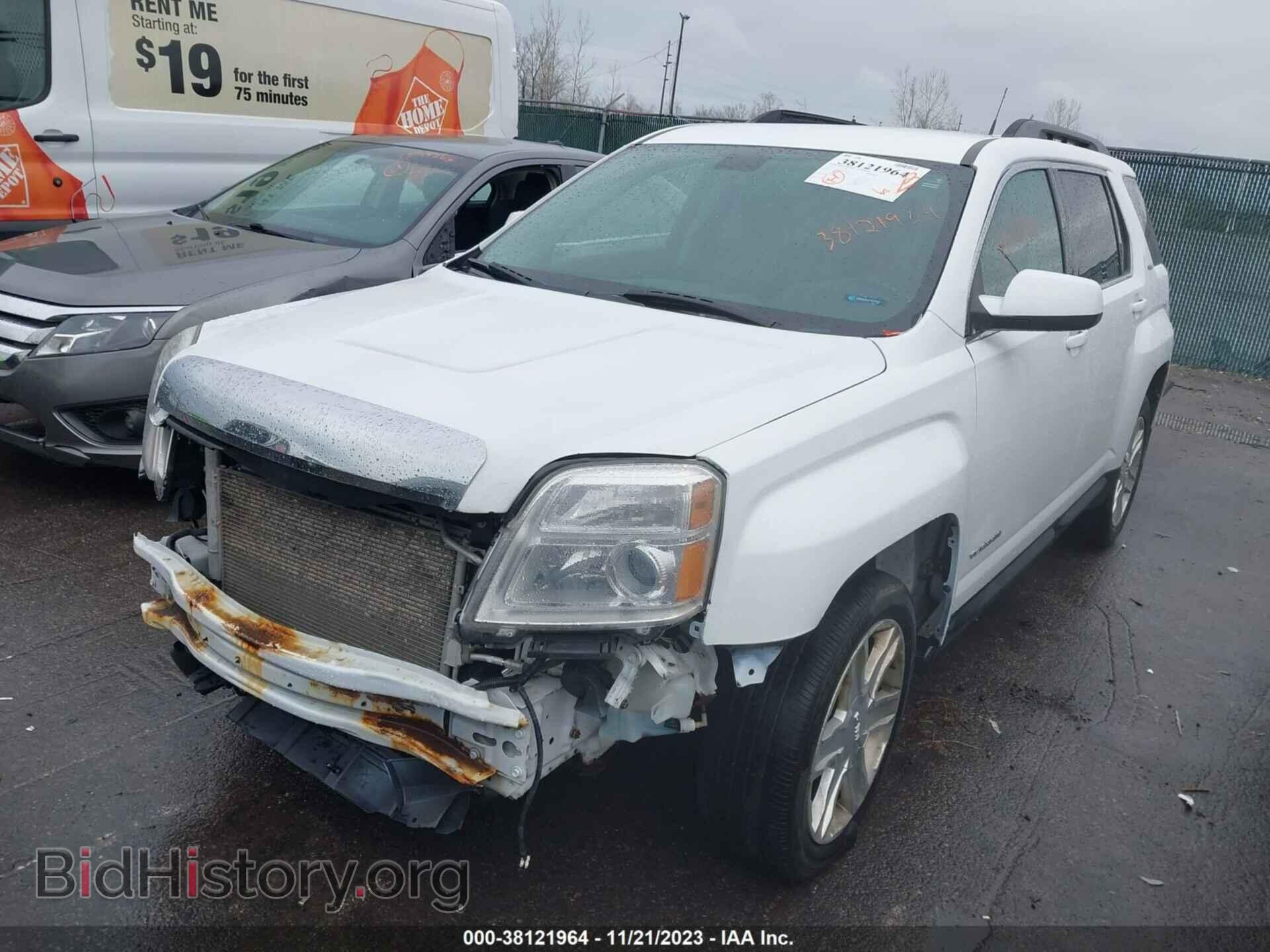 2011 GMC TERRAIN - VIN: 2CTFLTE52B6417545 - Photo 2