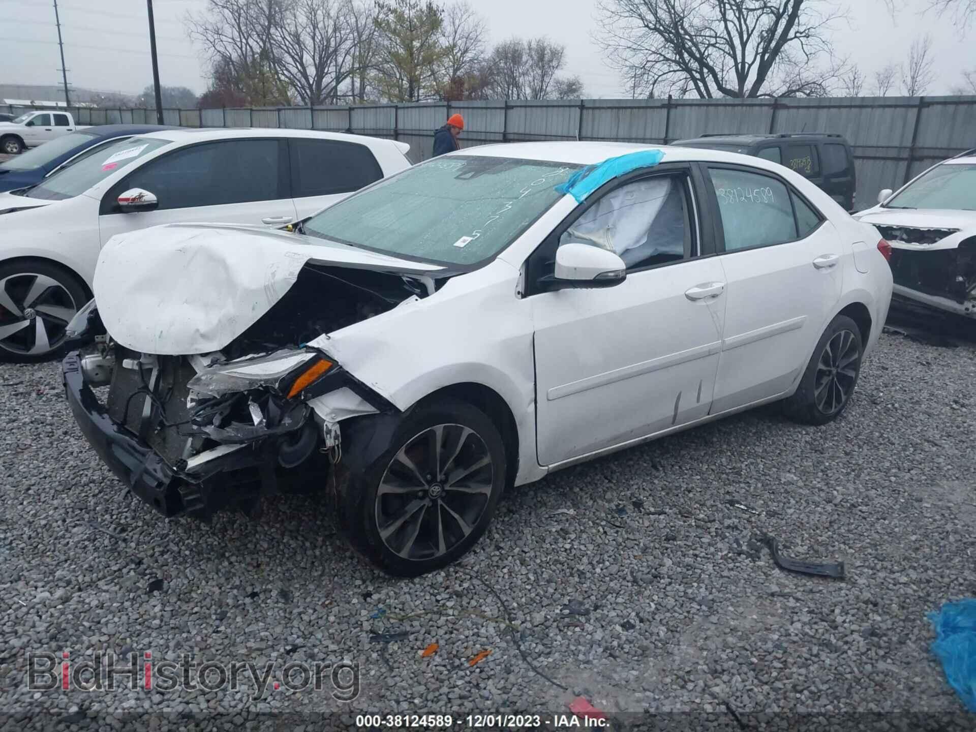 2017 TOYOTA COROLLA - VIN: 2T1BURHE3HC804375 - Photo 2