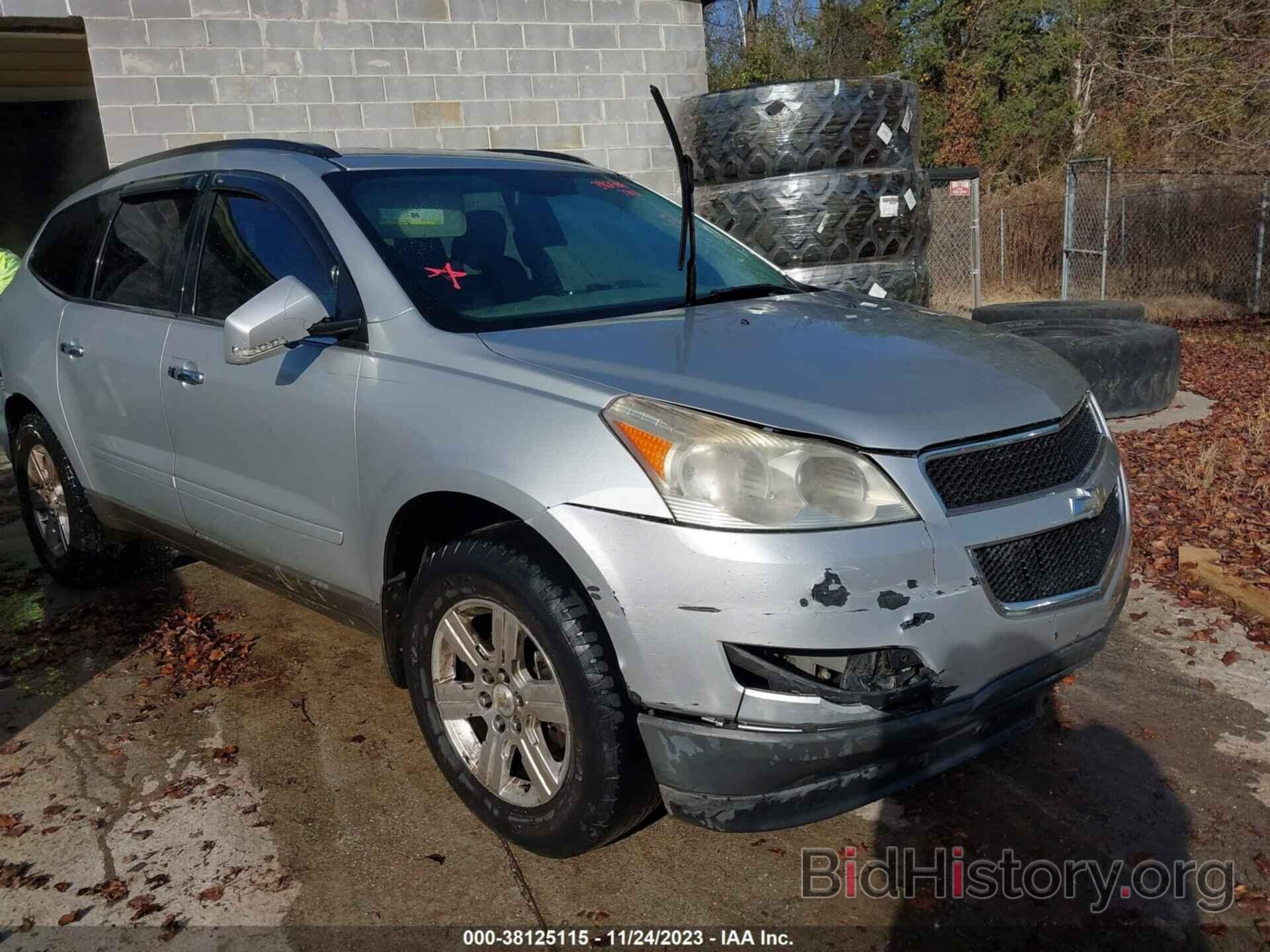 Photo 1GNKVGED3BJ395875 - CHEVROLET TRAVERSE 2011