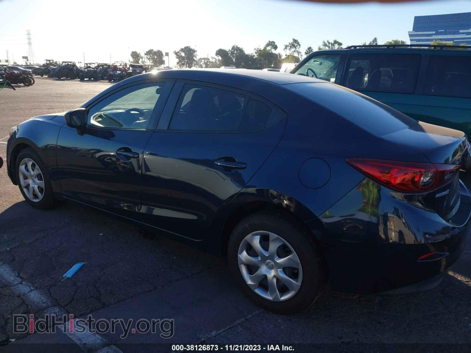 2017 MAZDA MAZDA3 - VIN: 3MZBN1U73HM123711 - Фото 3
