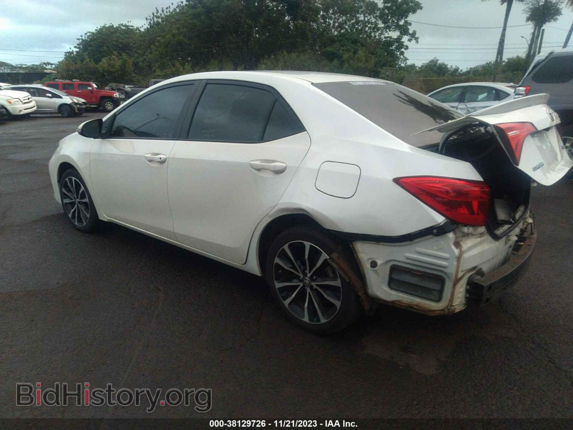 2018 TOYOTA COROLLA - VIN: 5YFBURHEXJP792795 - Фото 3