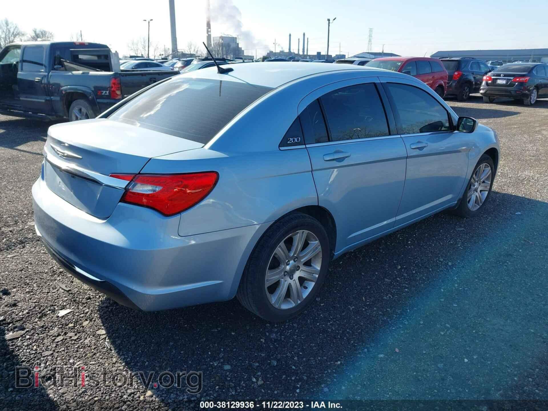 2013 CHRYSLER 200 - VIN: 1C3CCBBB9DN615352 - Photo 4
