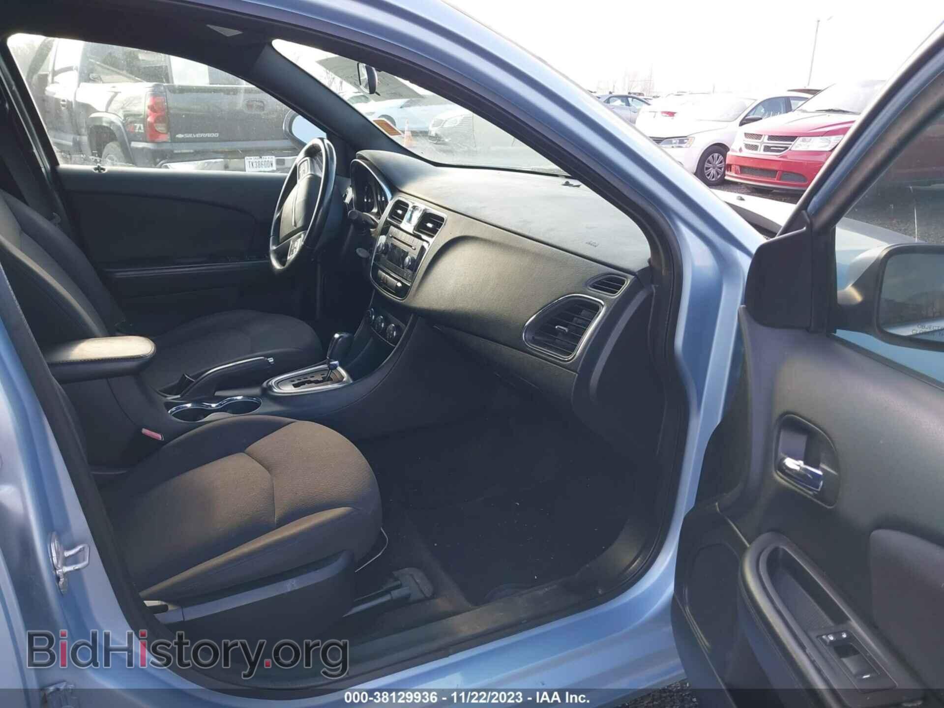 2013 CHRYSLER 200 - VIN: 1C3CCBBB9DN615352 - Photo 5