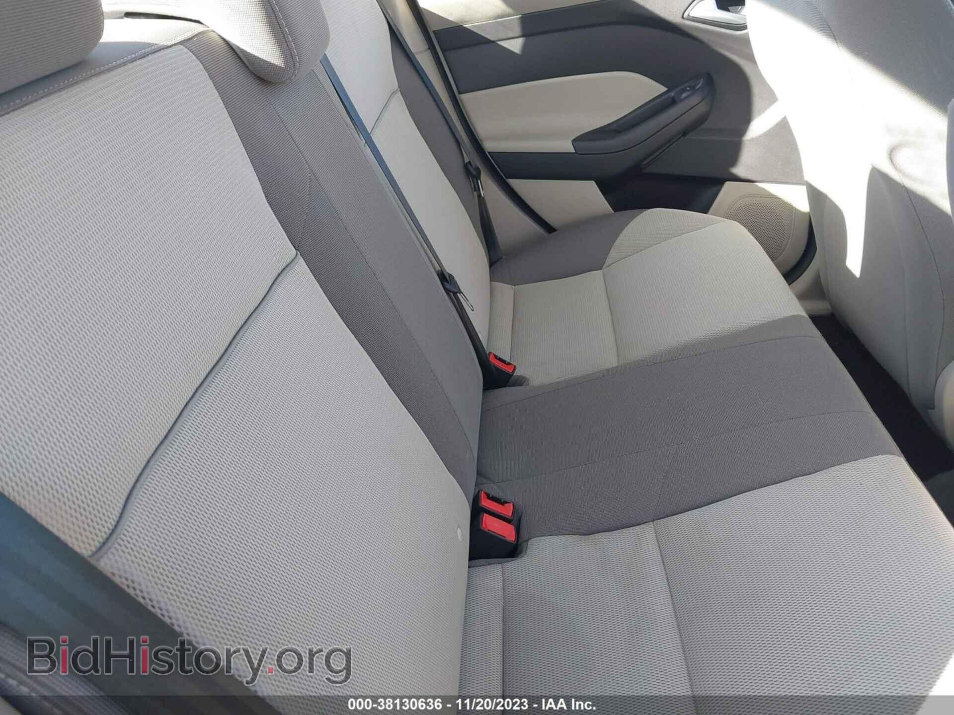 2012 FORD FOCUS - VIN: 1FAHP3F23CL330670 - Photo 8