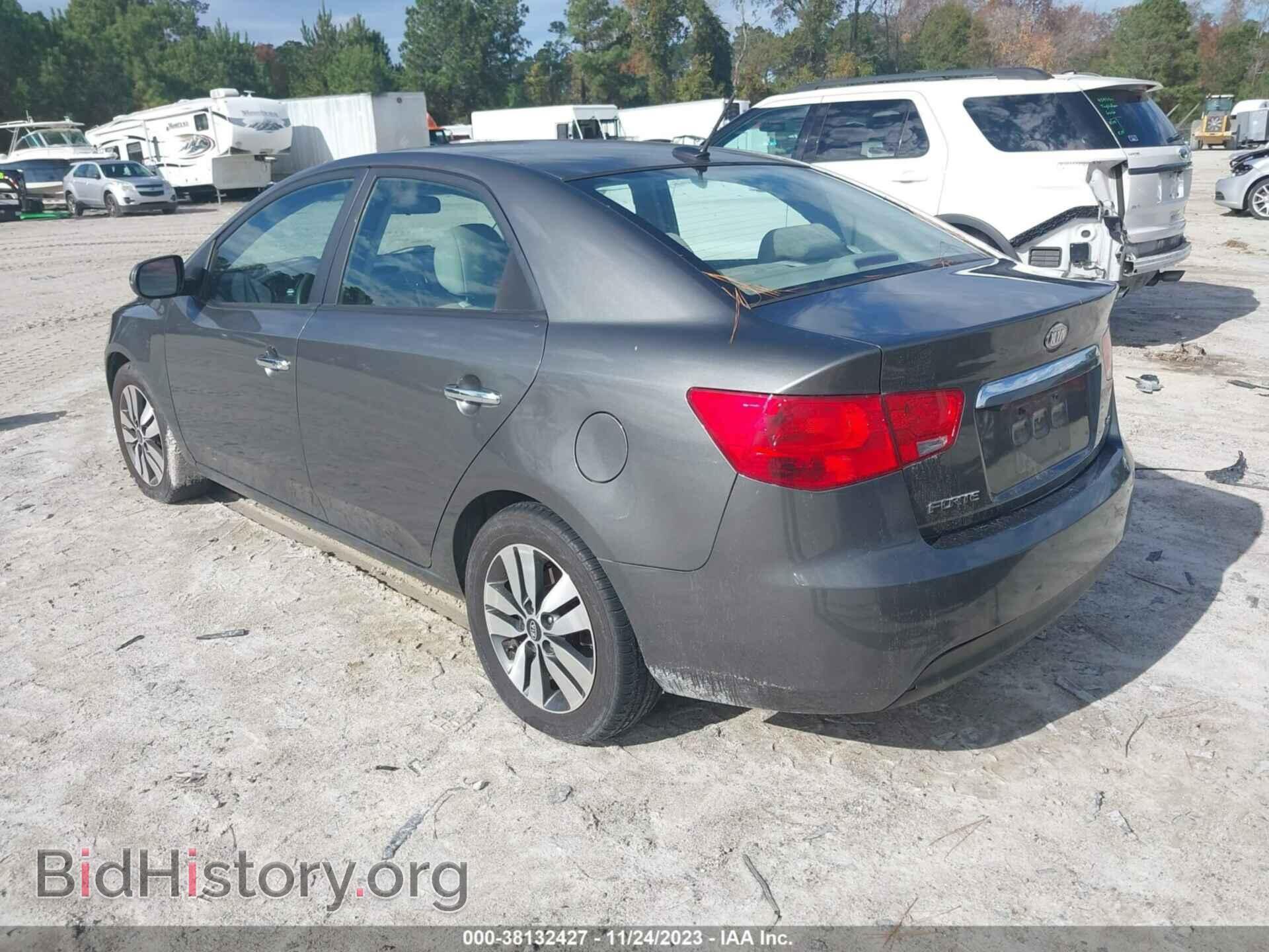2013 KIA FORTE - VIN: KNAFU4A22D5700548 - Фото 3