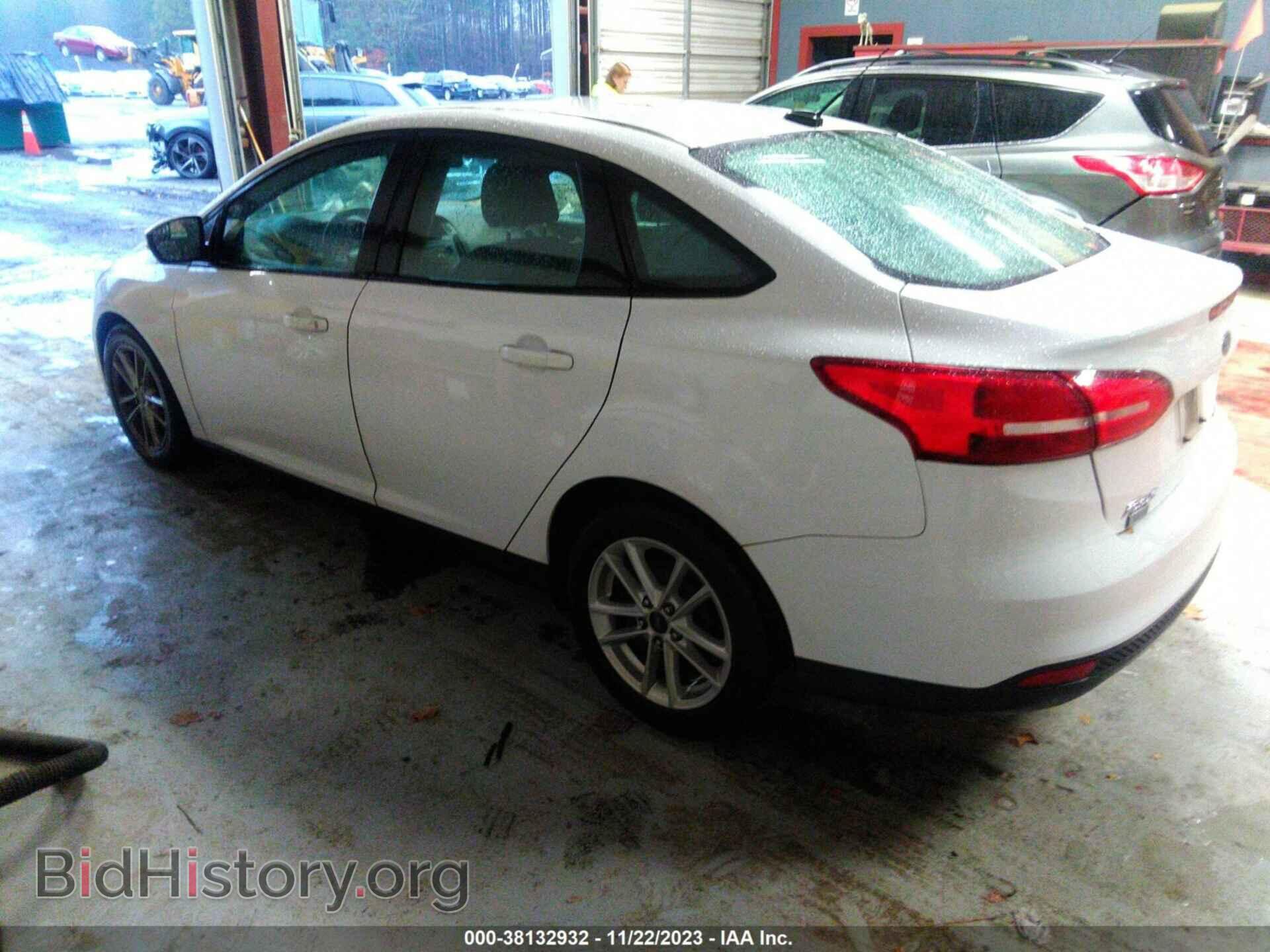 2017 FORD FOCUS - VIN: 1FADP3F23HL242580 - Фото 3