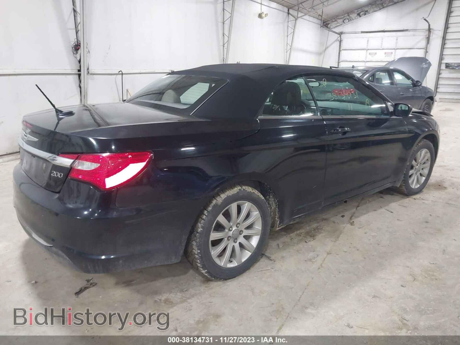 2011 CHRYSLER 200 - VIN: 1C3BC2EB1BN542773 - Фото 4