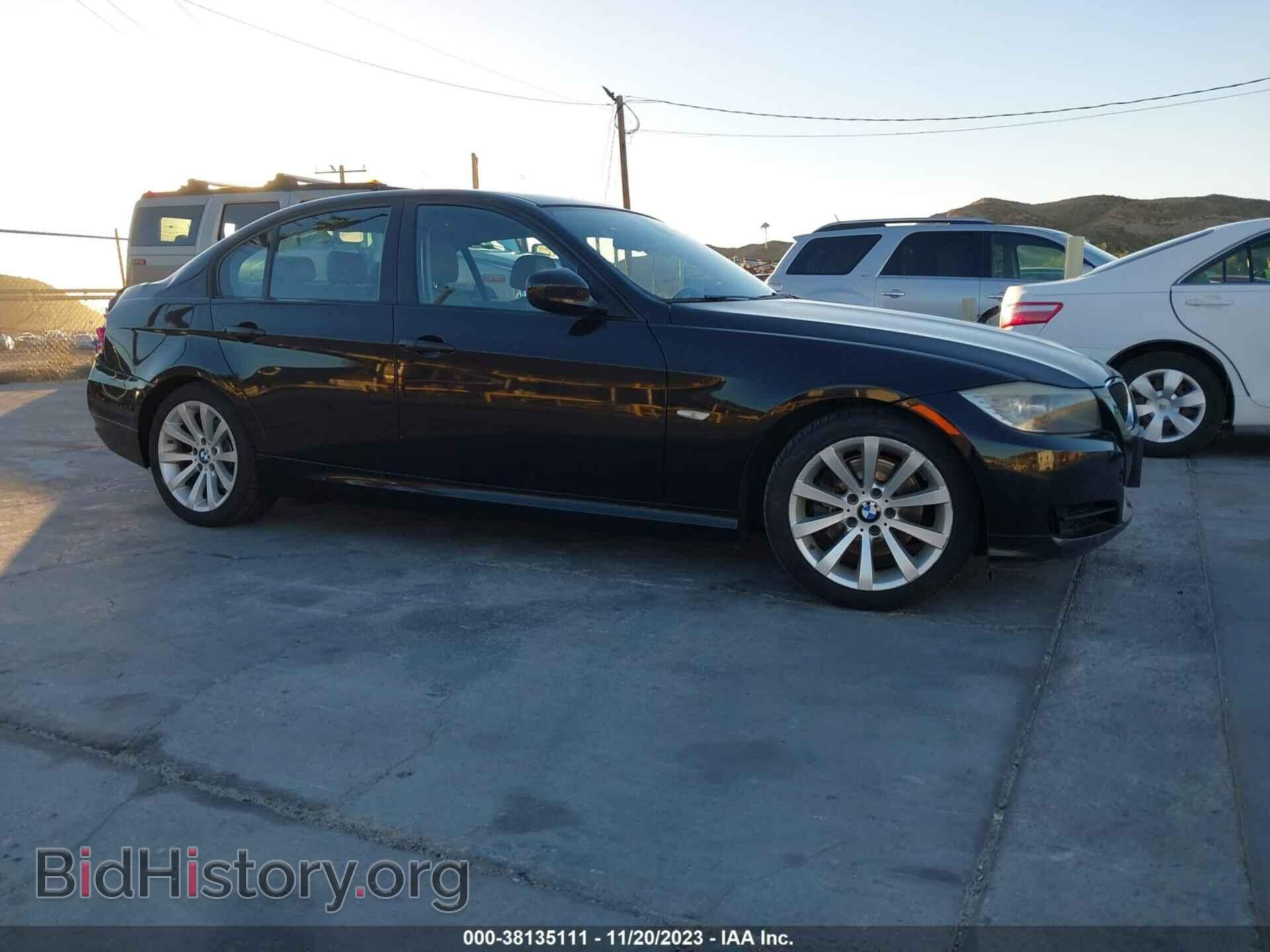 Фотография WBAPH5C50BA443643 - BMW 328I 2011