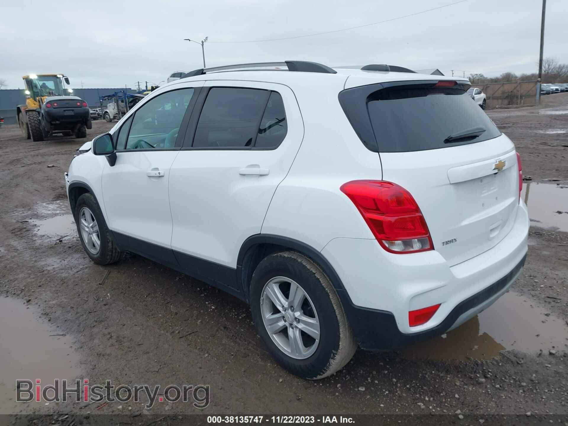 2021 CHEVROLET TRAX - VIN: KL7CJLSB5MB320450 - Фото 3