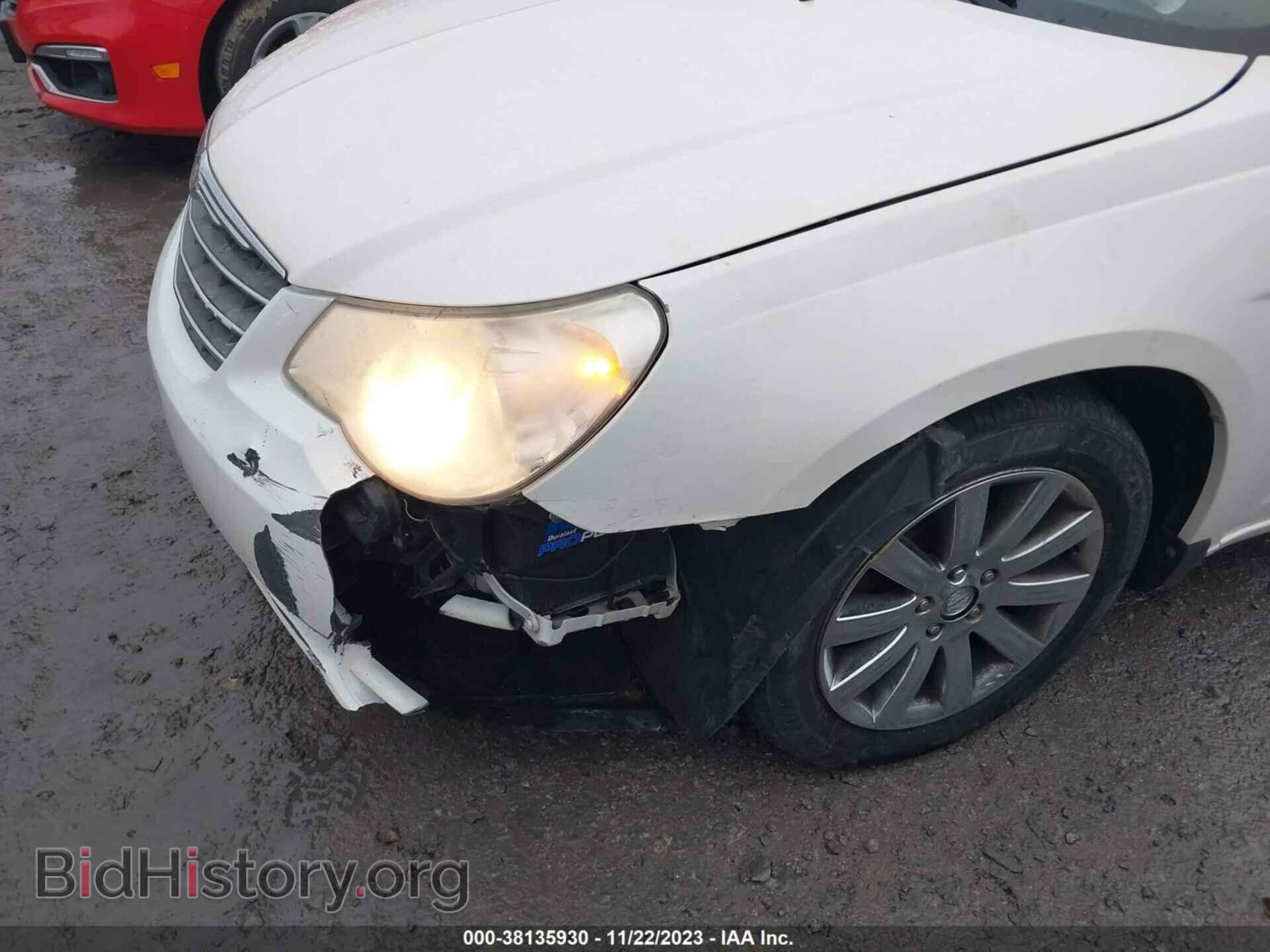 2010 CHRYSLER SEBRING - VIN: 1C3CC5FD2AN158182 - Фото 6