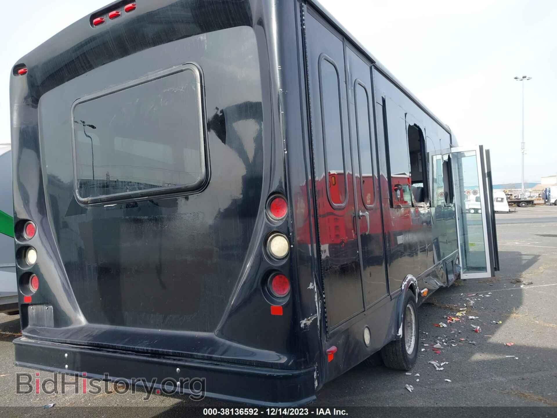 2015 FORD E-450 CUTAWAY - VIN: 1FDFE4FS6FDA07561 - Фото 4