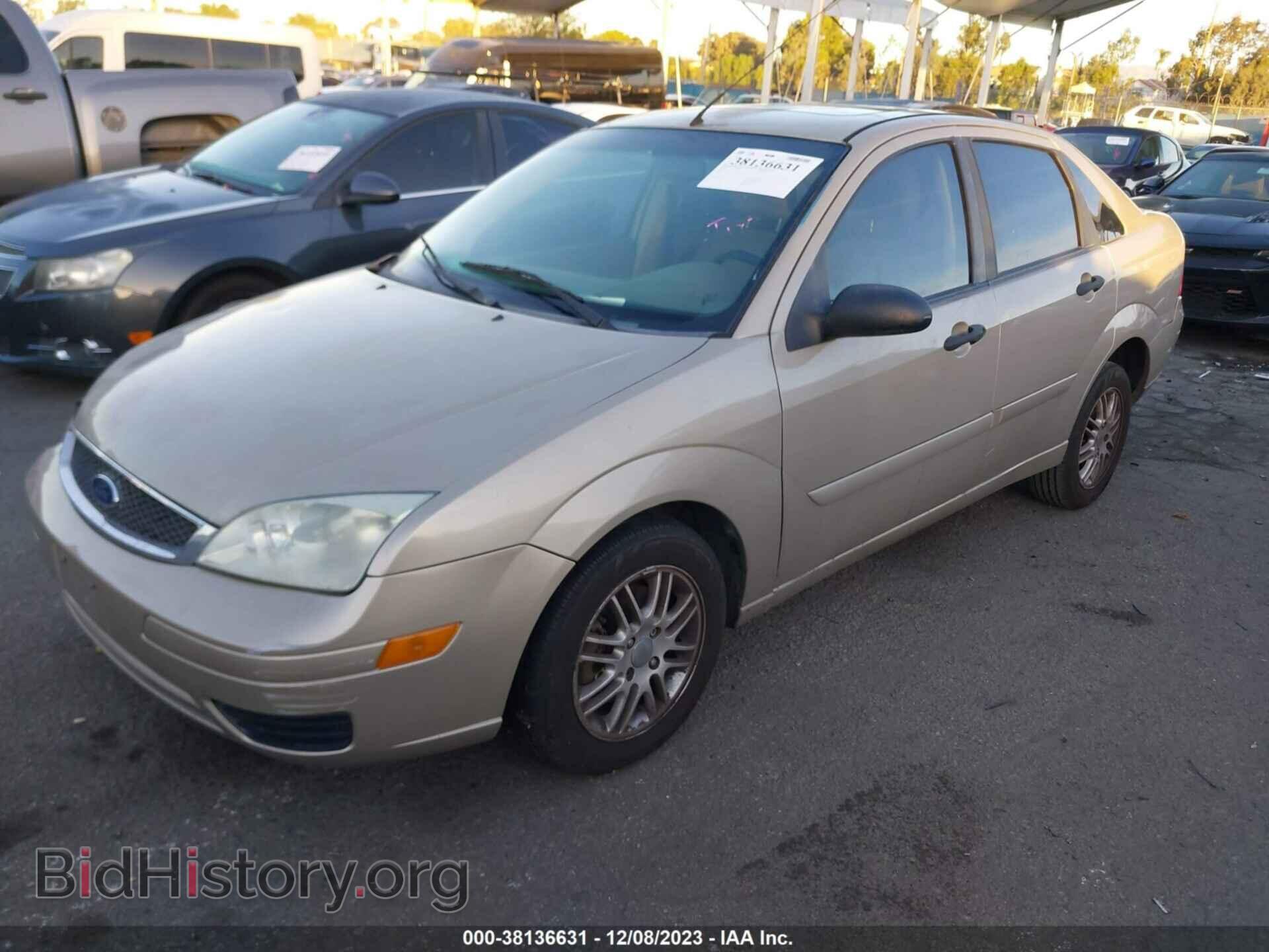 2007 FORD FOCUS - VIN: 1FAFP34N47W304913 - Фото 2