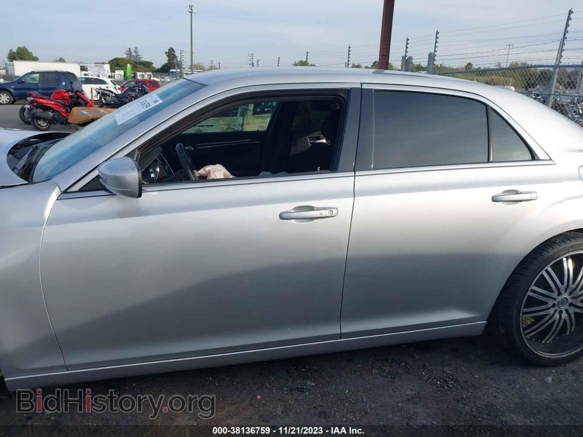 2012 CHRYSLER 300 - VIN: 2C3CCAAG0CH126840 - Фото 14